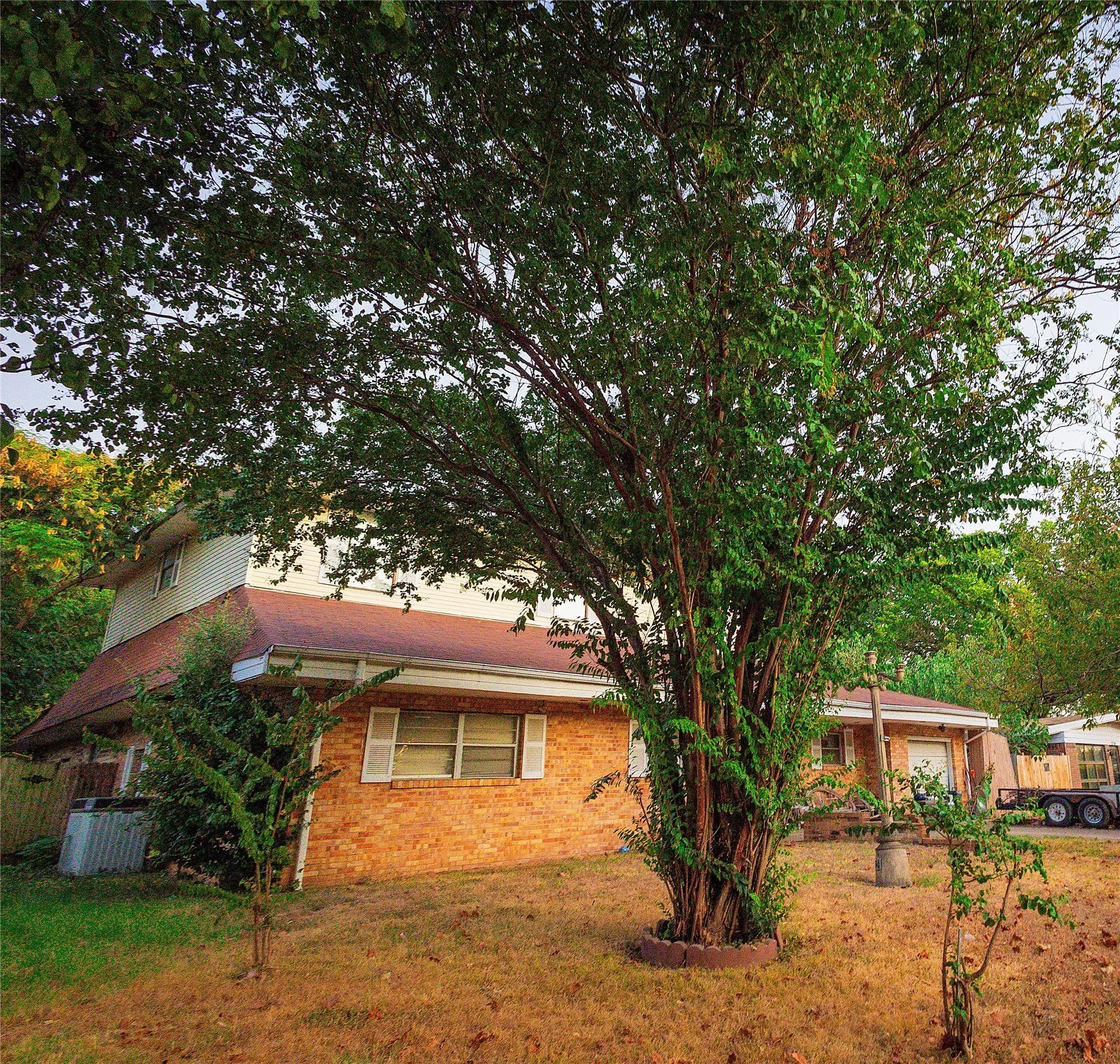 Single Family Residence For Sale in Dallas County , 1720 Salem Street, Irving, Texas 75061, 7 Bedroom, 2 Bathroom, 1 Garage spaces, 3,637 Sqft, built in 1956, mls#21396070, Real Estate Agent in Irving, Homes For Sale in Dallas county, Homes For Sale in Irving, Realtor in Irving Texas, Real Estate Brokerage Independent Realty Texas, Luminita Cordes Realtor