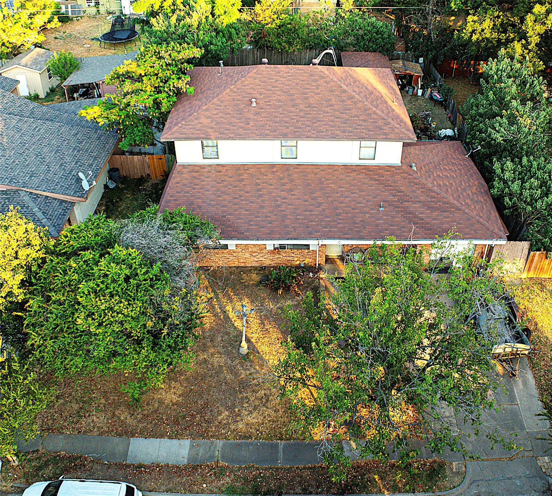 Single Family Residence For Sale in Dallas County , 1720 Salem Street, Irving, Texas 75061, 7 Bedroom, 2 Bathroom, 1 Garage spaces, 3,637 Sqft, built in 1956, mls#21396070, Real Estate Agent in Irving, Homes For Sale in Dallas county, Homes For Sale in Irving, Realtor in Irving Texas, Real Estate Brokerage Independent Realty Texas, Luminita Cordes Realtor