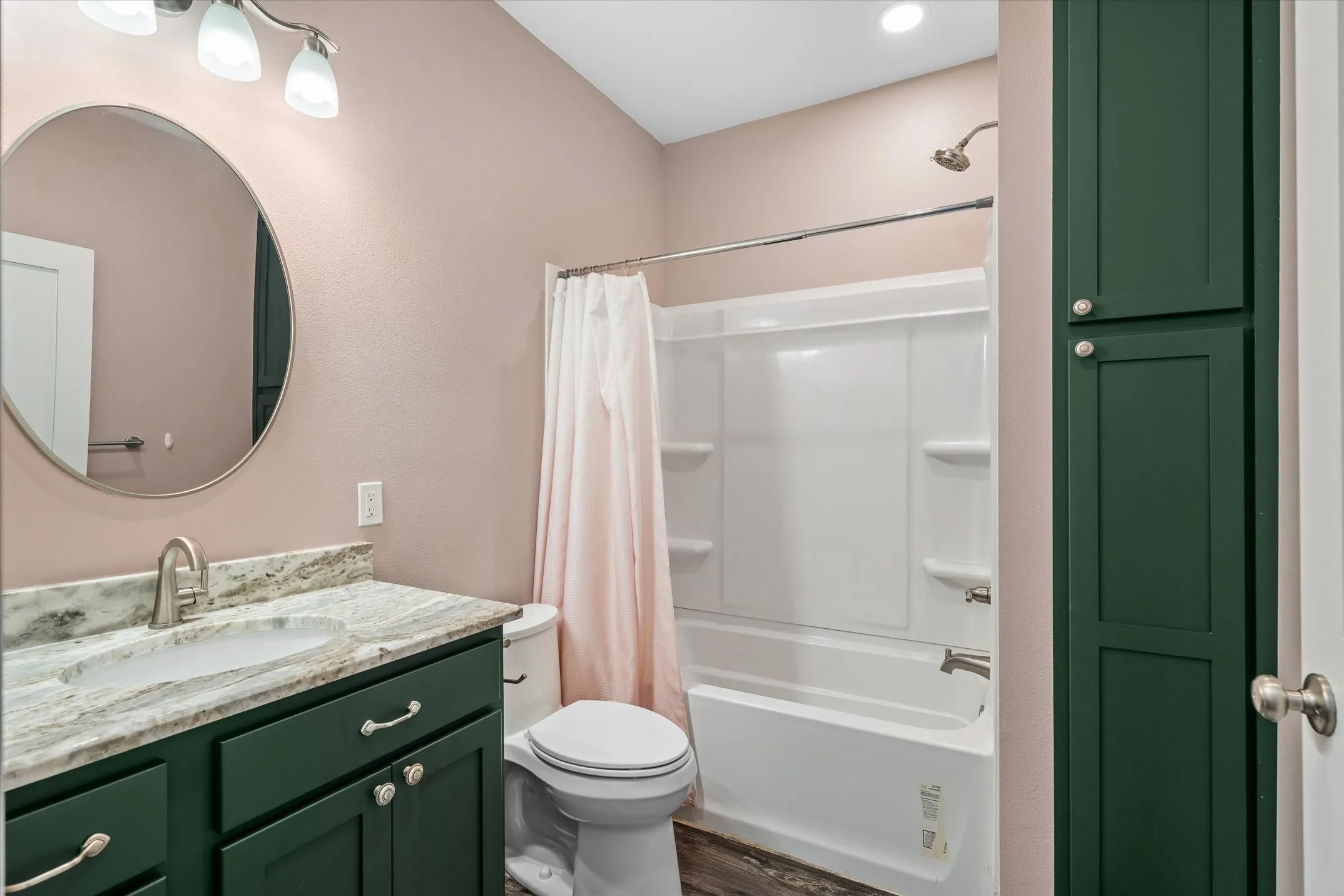 Single Family Residence For Sale in Van Zandt County , 135 Spruce, Van, Texas 75790, 3 Bedroom, 2 Bathroom, Garage spaces, 1,397 Sqft, built in 2024, mls#21397141, Real Estate Agent in Van, Homes For Sale in Van Zandt county, Homes For Sale in Van, Realtor in Van Texas, Real Estate Brokerage Independent Realty Texas, Luminita Cordes Realtor