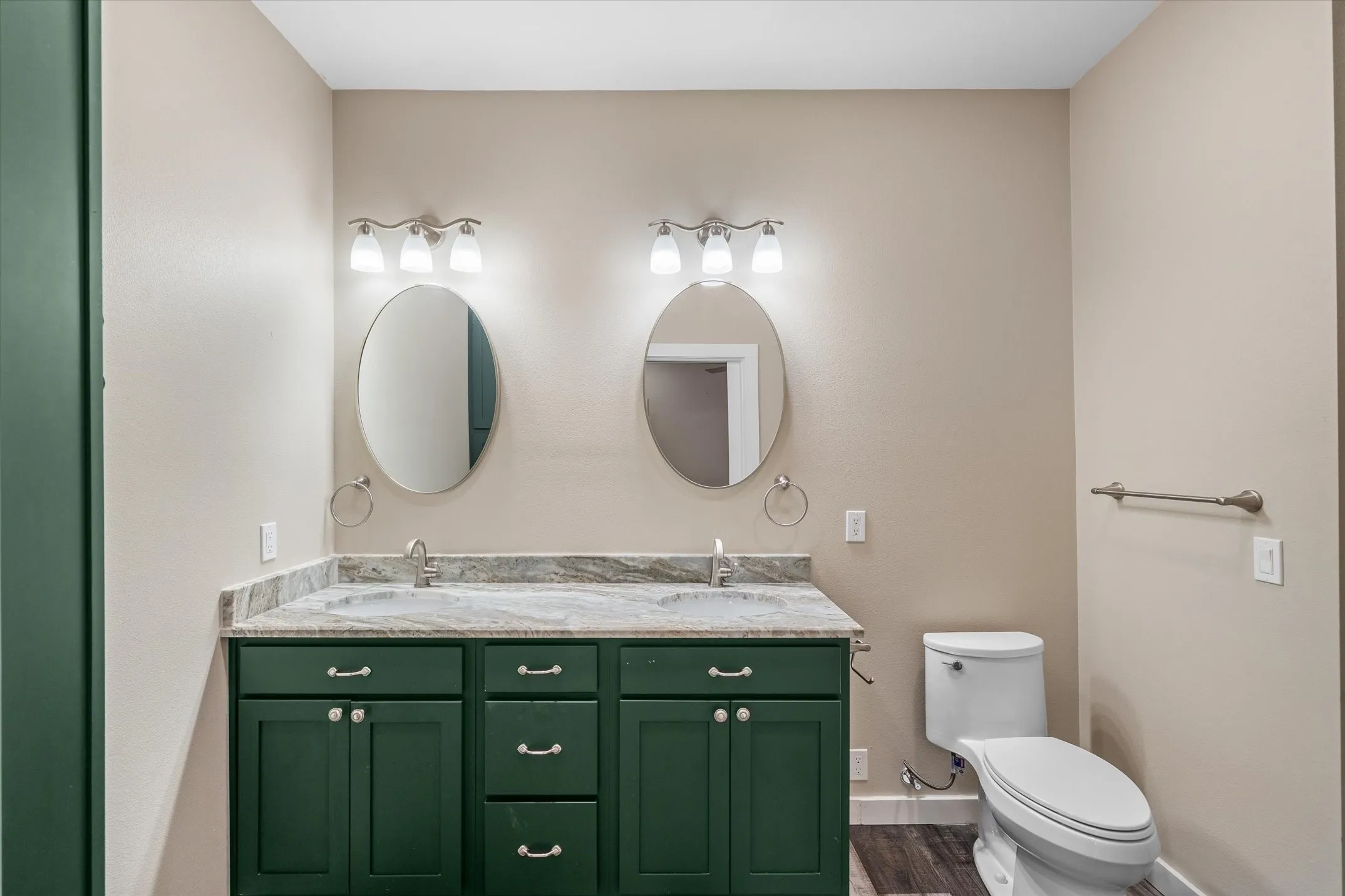 Single Family Residence For Sale in Van Zandt County , 135 Spruce, Van, Texas 75790, 3 Bedroom, 2 Bathroom, Garage spaces, 1,397 Sqft, built in 2024, mls#21397141, Real Estate Agent in Van, Homes For Sale in Van Zandt county, Homes For Sale in Van, Realtor in Van Texas, Real Estate Brokerage Independent Realty Texas, Luminita Cordes Realtor