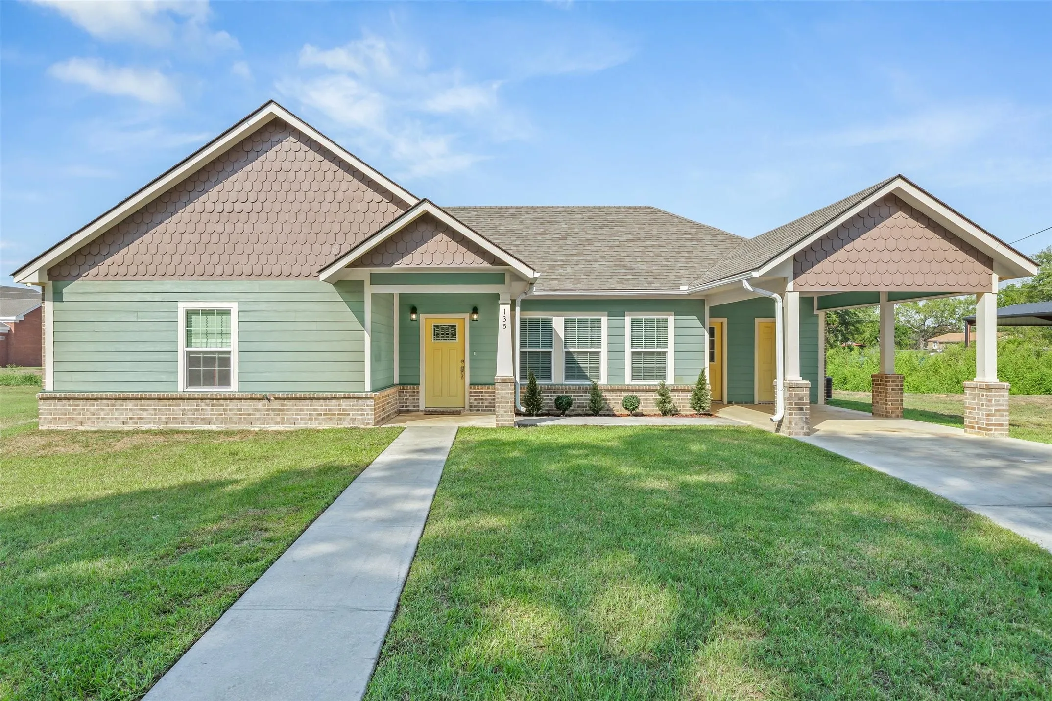 Single Family Residence For Sale in Van Zandt County , 135 Spruce, Van, Texas 75790, 3 Bedroom, 2 Bathroom, Garage spaces, 1,397 Sqft, built in 2024, mls#21397141, Real Estate Agent in Van, Homes For Sale in Van Zandt county, Homes For Sale in Van, Realtor in Van Texas, Real Estate Brokerage Independent Realty Texas, Luminita Cordes Realtor