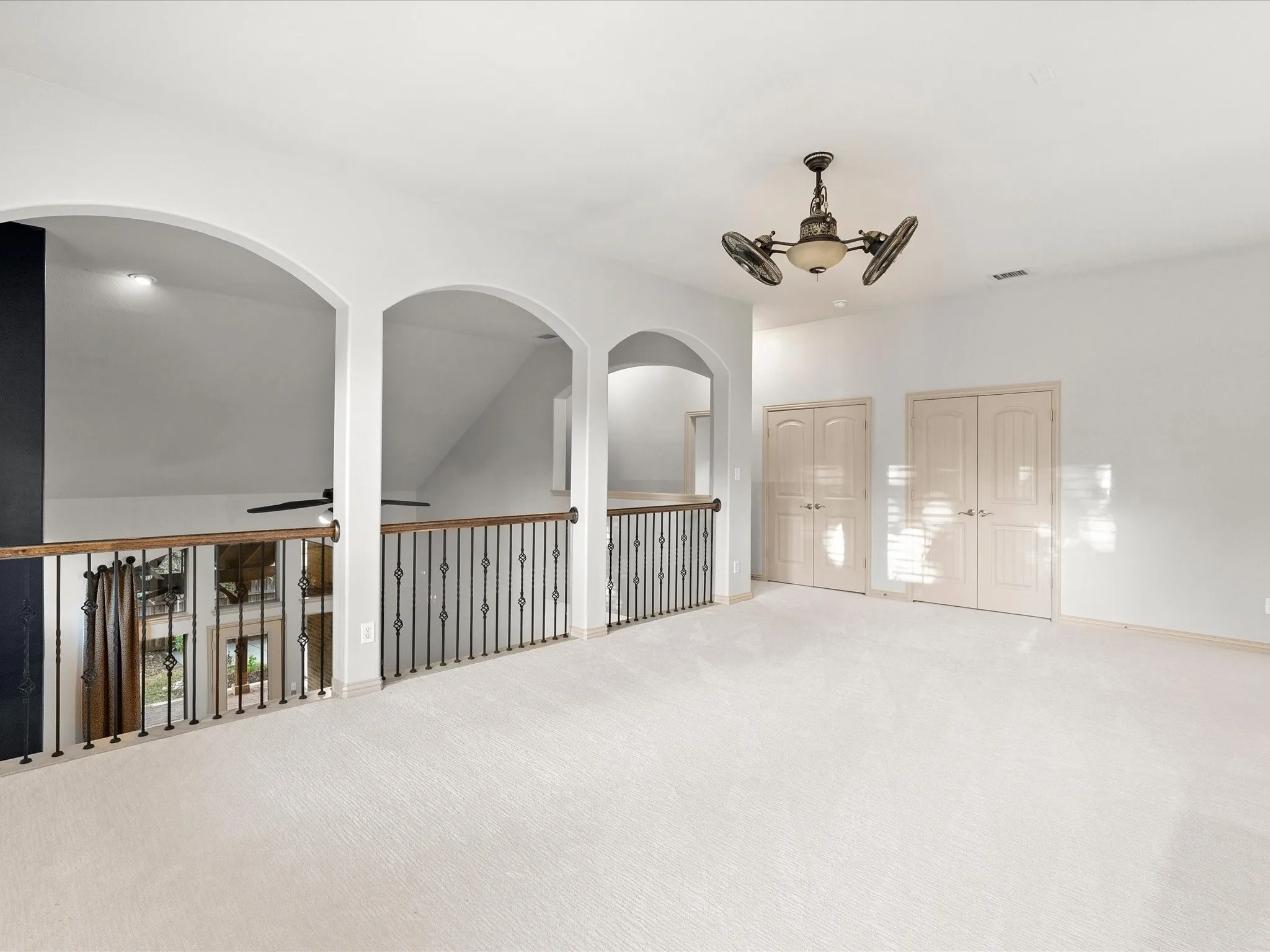 Single Family Residence For Sale in Denton County , 2948 Clearfork Trail, Frisco, Texas 75034, 4 Bedroom, 4 Bathroom, 2 Garage spaces, 4,271 Sqft, built in 2007, mls#21395061, Real Estate Agent in Frisco, Homes For Sale in Denton county, Homes For Sale in Frisco, Realtor in Frisco Texas, Real Estate Brokerage Independent Realty Texas, Luminita Cordes Realtor