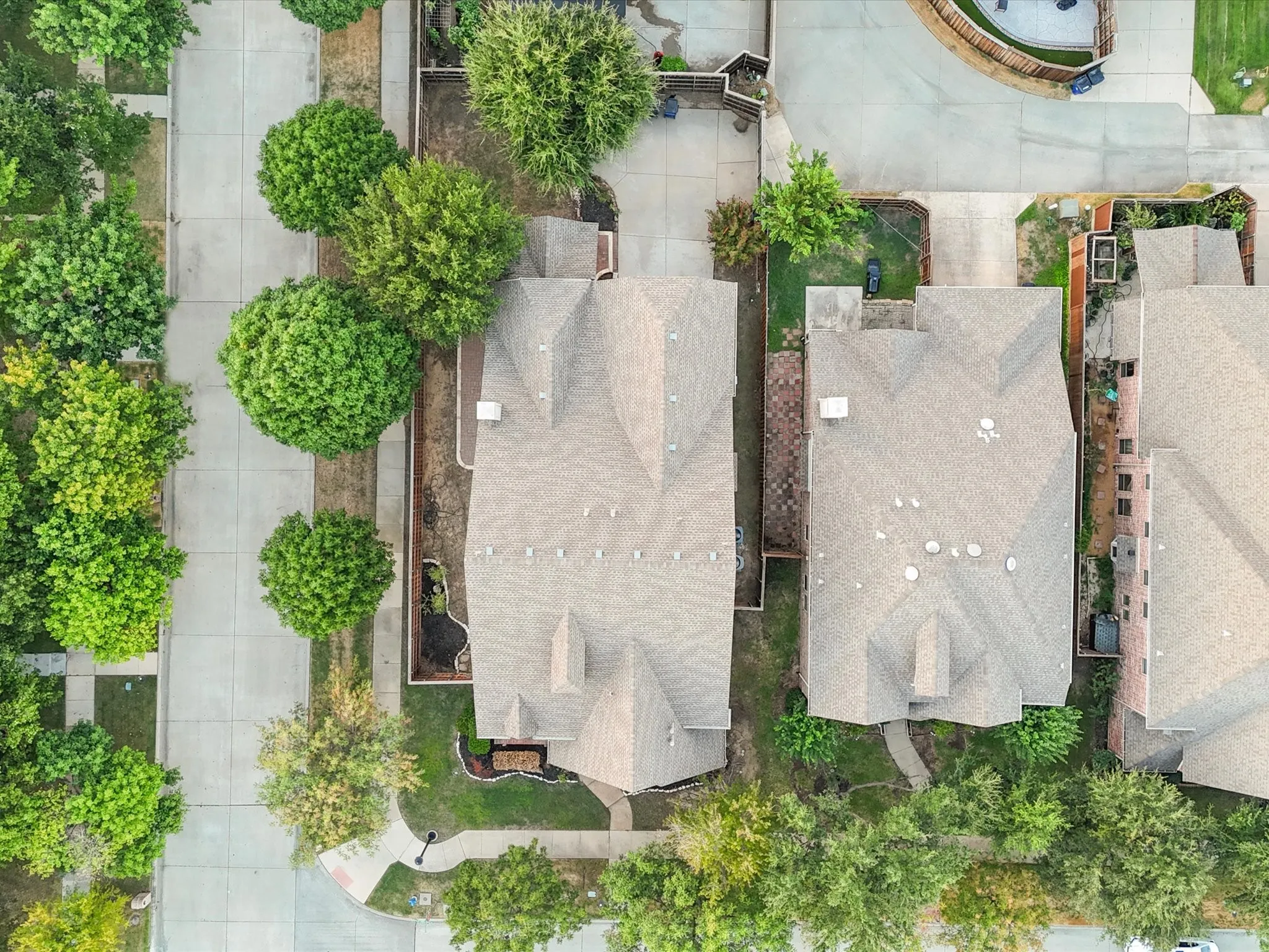 Single Family Residence For Sale in Denton County , 2948 Clearfork Trail, Frisco, Texas 75034, 4 Bedroom, 4 Bathroom, 2 Garage spaces, 4,271 Sqft, built in 2007, mls#21395061, Real Estate Agent in Frisco, Homes For Sale in Denton county, Homes For Sale in Frisco, Realtor in Frisco Texas, Real Estate Brokerage Independent Realty Texas, Luminita Cordes Realtor
