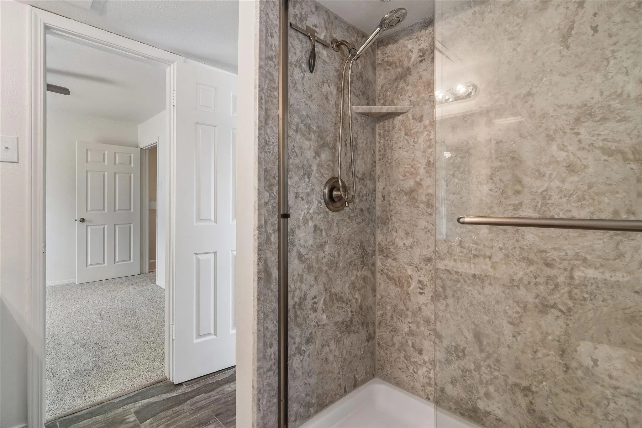 Condominium For Sale in Dallas County , 5200 Martel Avenue 24A, Dallas, Texas 75206, 2 Bedroom, 2 Bathroom, Garage spaces, 971 Sqft, built in 1983, mls#21392407, Real Estate Agent in Dallas, Homes For Sale in Dallas county, Homes For Sale in Dallas, Realtor in Dallas Texas, Real Estate Brokerage Independent Realty Texas, Luminita Cordes Realtor