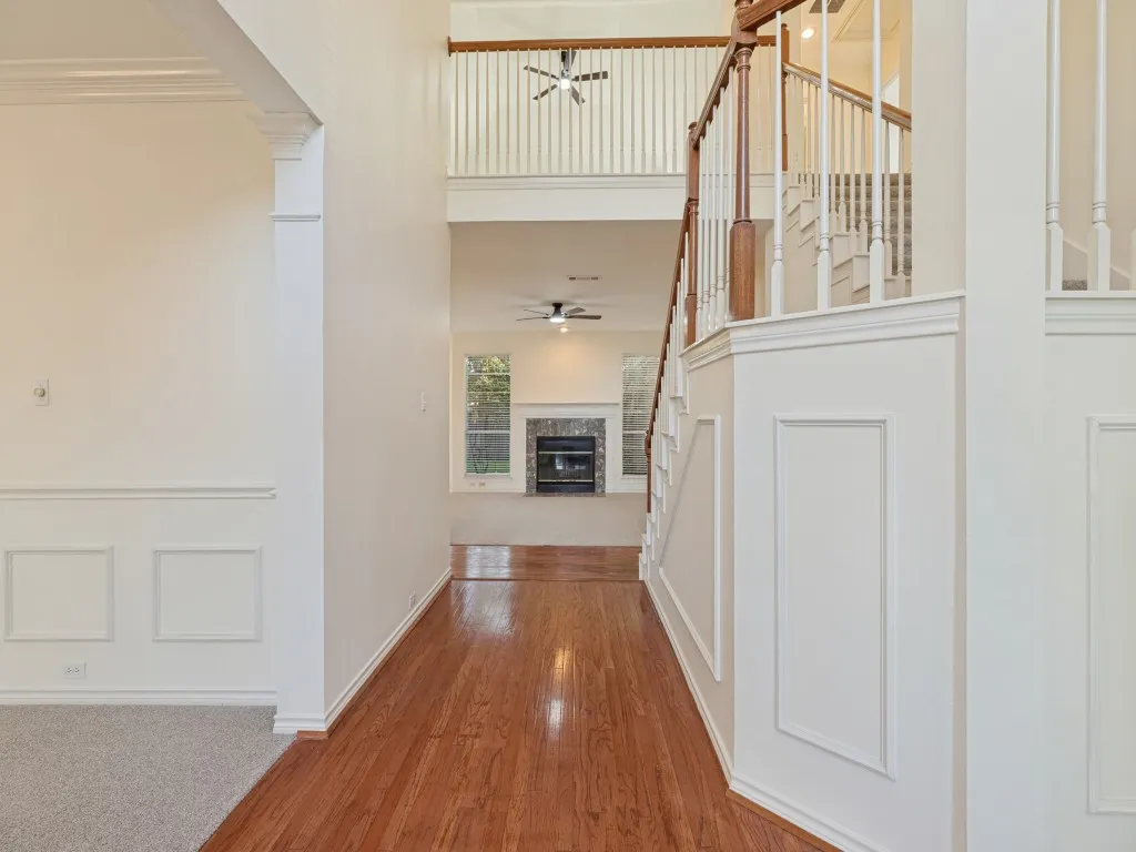 Single Family Residence For Sale in Collin County , 2032 Liverpool Drive, Plano, Texas 75025, 4 Bedroom, 3 Bathroom, 2 Garage spaces, 2,860 Sqft, built in 1990, mls#21397067, Real Estate Agent in Plano, Homes For Sale in Collin county, Homes For Sale in Plano, Realtor in Plano Texas, Real Estate Brokerage Independent Realty Texas, Luminita Cordes Realtor