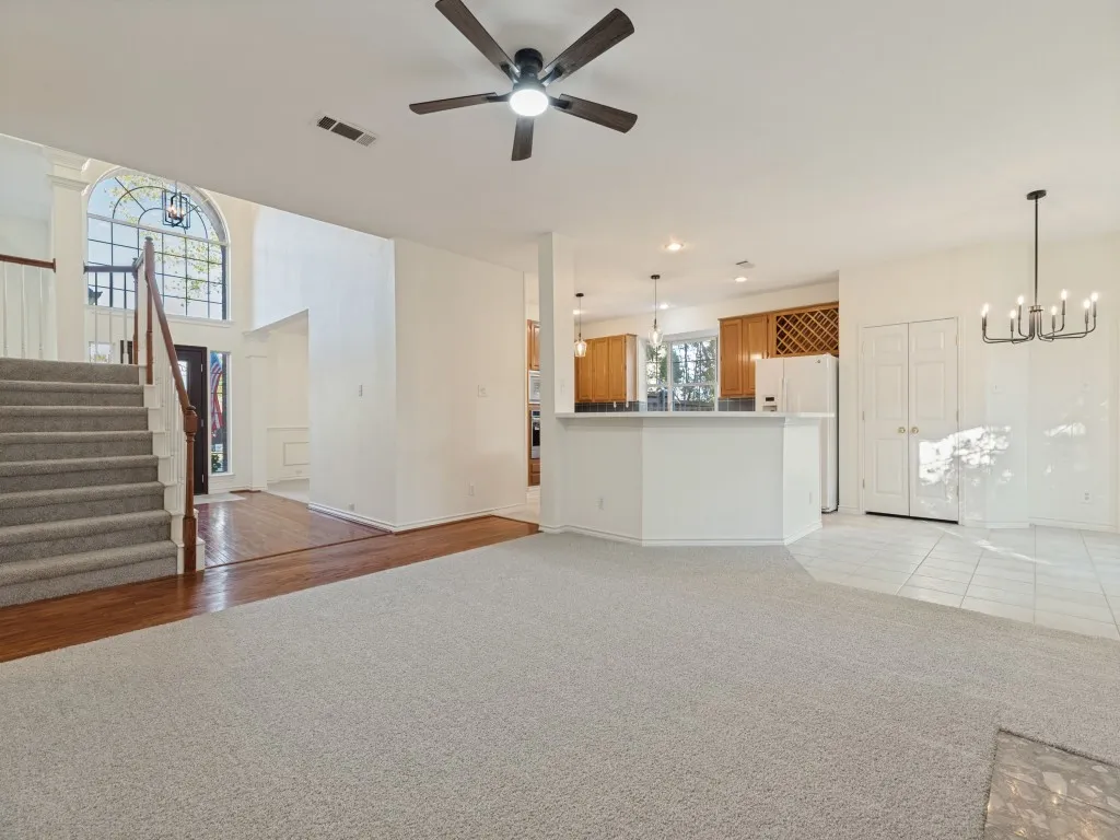 Single Family Residence For Sale in Collin County , 2032 Liverpool Drive, Plano, Texas 75025, 4 Bedroom, 3 Bathroom, 2 Garage spaces, 2,860 Sqft, built in 1990, mls#21397067, Real Estate Agent in Plano, Homes For Sale in Collin county, Homes For Sale in Plano, Realtor in Plano Texas, Real Estate Brokerage Independent Realty Texas, Luminita Cordes Realtor