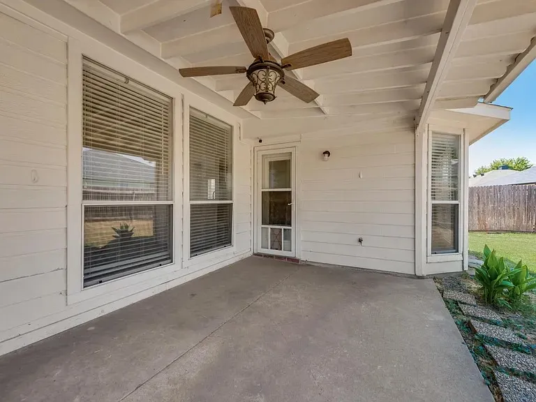 Single Family Residence For Rent in Tarrant County , 3301 Rustic Meadow Trail, Mansfield, Texas 76063, 4 Bedroom, 2 Bathroom, 2 Garage spaces, 1,846 Sqft, built in 1999, mls#21397031, Real Estate Agent in Mansfield, Homes For Rent in Tarrant county, Homes For Rent in Mansfield, Realtor in Mansfield Texas, Real Estate Brokerage Independent Realty Texas, Luminita Cordes Realtor