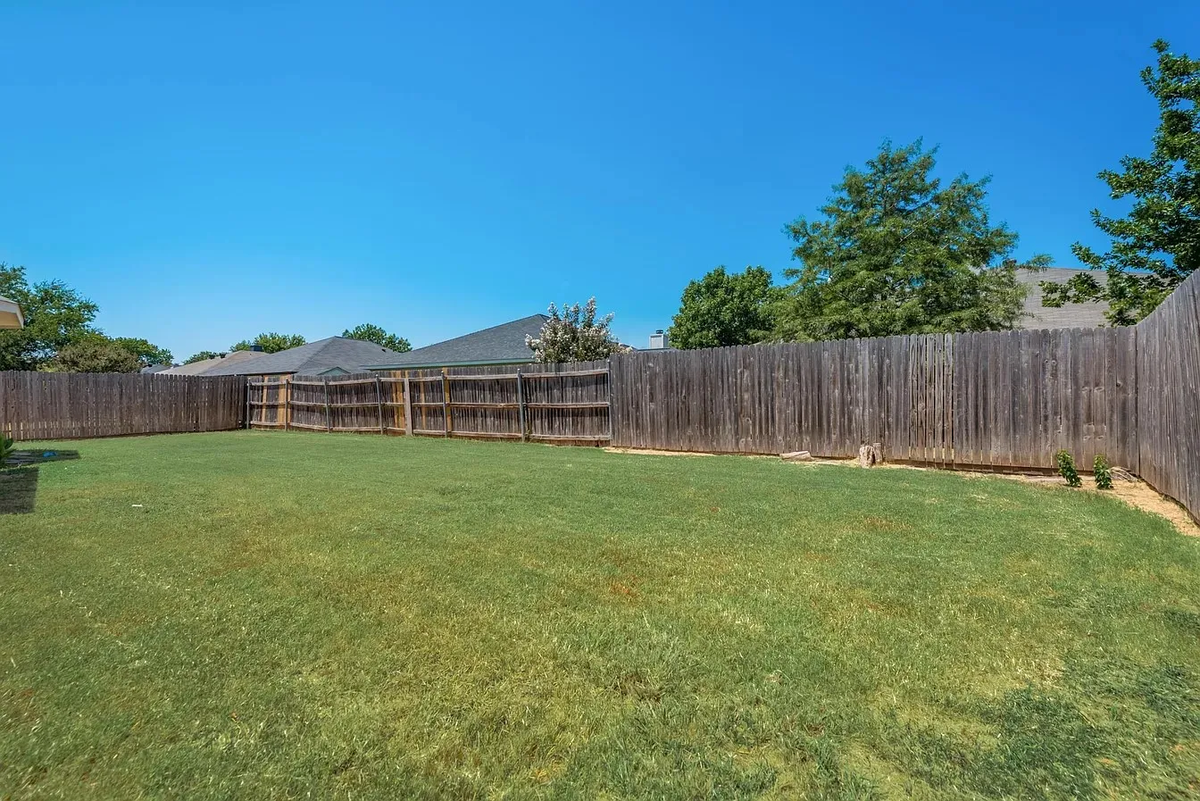 Single Family Residence For Rent in Tarrant County , 3301 Rustic Meadow Trail, Mansfield, Texas 76063, 4 Bedroom, 2 Bathroom, 2 Garage spaces, 1,846 Sqft, built in 1999, mls#21397031, Real Estate Agent in Mansfield, Homes For Rent in Tarrant county, Homes For Rent in Mansfield, Realtor in Mansfield Texas, Real Estate Brokerage Independent Realty Texas, Luminita Cordes Realtor