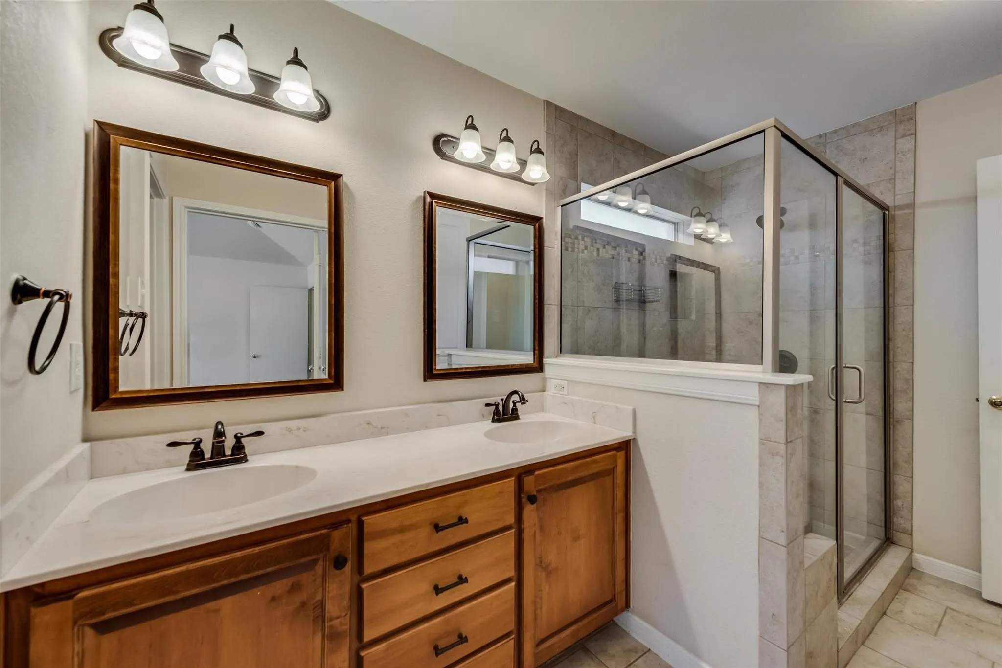 Single Family Residence For Rent in Tarrant County , 3301 Rustic Meadow Trail, Mansfield, Texas 76063, 4 Bedroom, 2 Bathroom, 2 Garage spaces, 1,846 Sqft, built in 1999, mls#21397031, Real Estate Agent in Mansfield, Homes For Rent in Tarrant county, Homes For Rent in Mansfield, Realtor in Mansfield Texas, Real Estate Brokerage Independent Realty Texas, Luminita Cordes Realtor