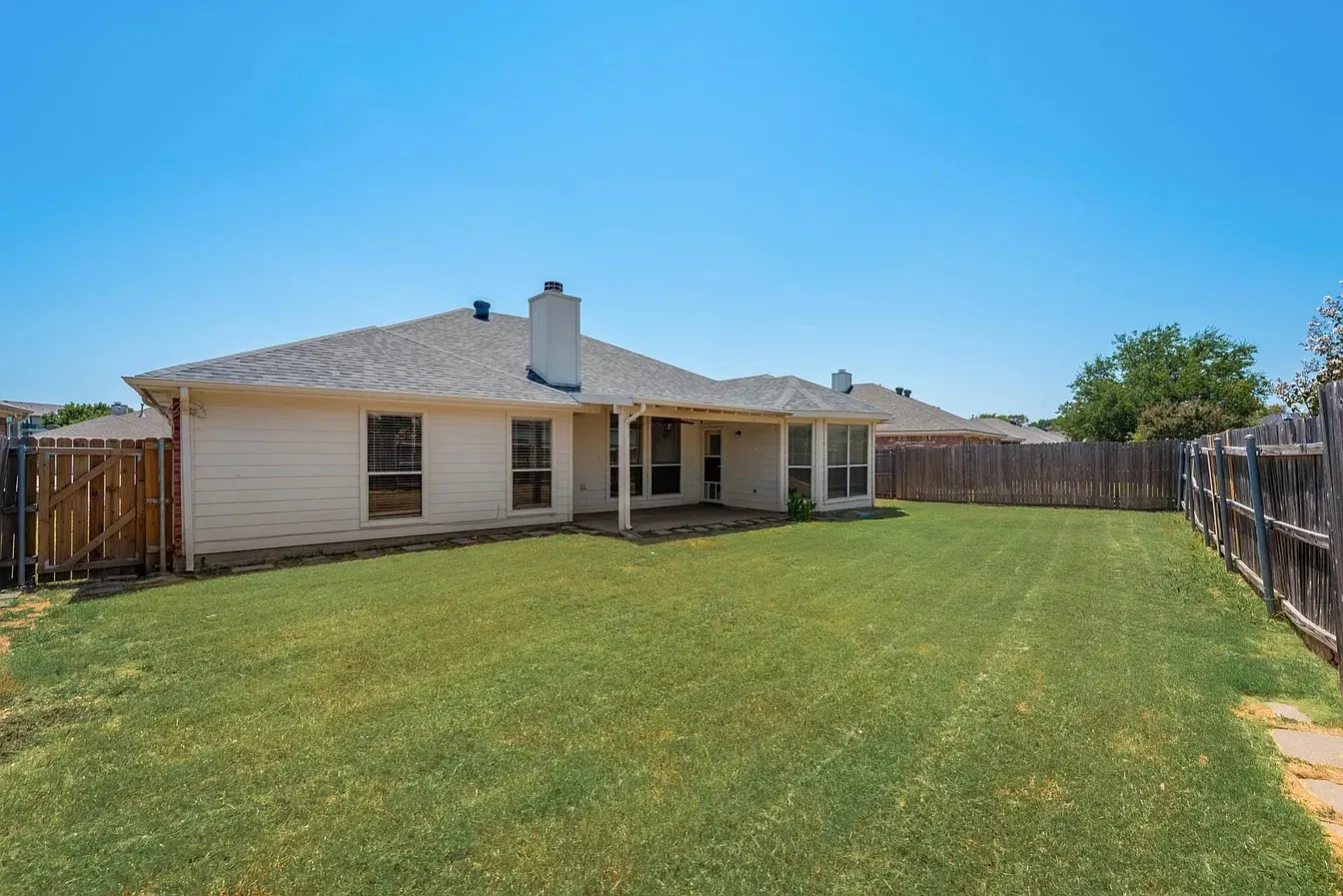 Single Family Residence For Rent in Tarrant County , 3301 Rustic Meadow Trail, Mansfield, Texas 76063, 4 Bedroom, 2 Bathroom, 2 Garage spaces, 1,846 Sqft, built in 1999, mls#21397031, Real Estate Agent in Mansfield, Homes For Rent in Tarrant county, Homes For Rent in Mansfield, Realtor in Mansfield Texas, Real Estate Brokerage Independent Realty Texas, Luminita Cordes Realtor
