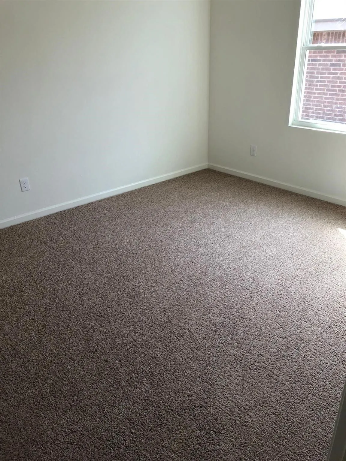 Single Family Residence For Rent in Collin County , 718 Windsor Court, Lavon, Texas 75166, 3 Bedroom, 2 Bathroom, 2 Garage spaces, 1,636 Sqft, built in 2021, mls#21397145, Real Estate Agent in Lavon, Homes For Rent in Collin county, Homes For Rent in Lavon, Realtor in Lavon Texas, Real Estate Brokerage Independent Realty Texas, Luminita Cordes Realtor
