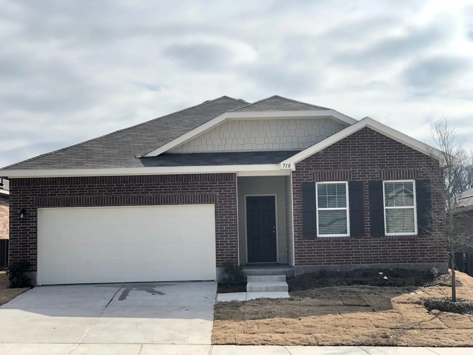 Single Family Residence For Rent