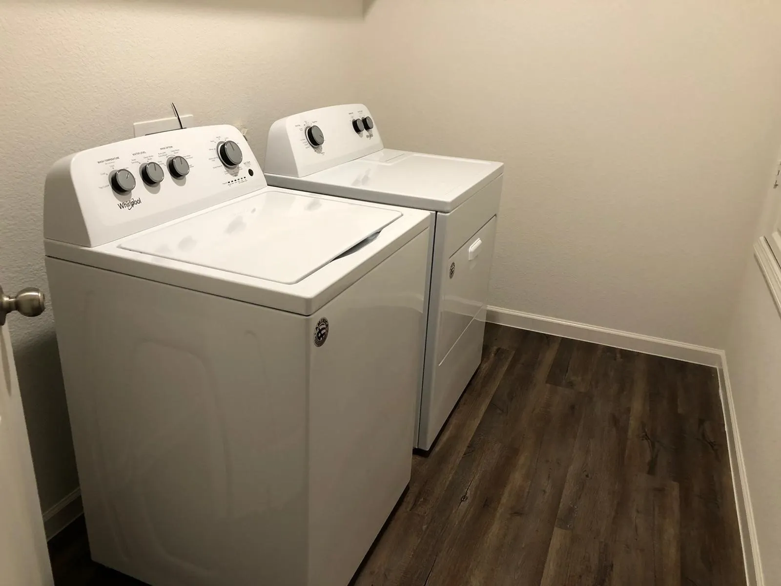 Single Family Residence For Rent in Collin County , 718 Windsor Court, Lavon, Texas 75166, 3 Bedroom, 2 Bathroom, 2 Garage spaces, 1,636 Sqft, built in 2021, mls#21397145, Real Estate Agent in Lavon, Homes For Rent in Collin county, Homes For Rent in Lavon, Realtor in Lavon Texas, Real Estate Brokerage Independent Realty Texas, Luminita Cordes Realtor