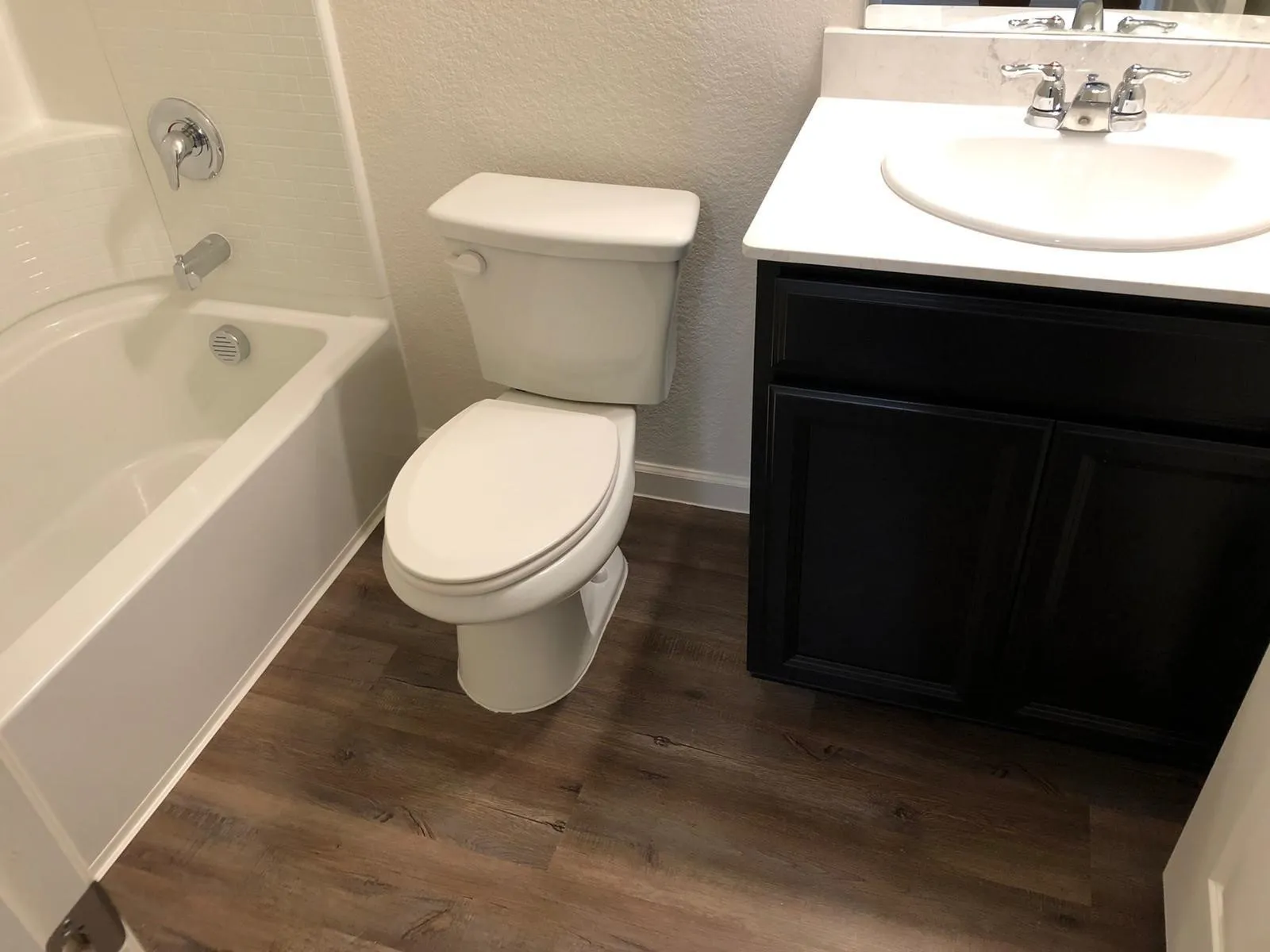 Single Family Residence For Rent in Collin County , 718 Windsor Court, Lavon, Texas 75166, 3 Bedroom, 2 Bathroom, 2 Garage spaces, 1,636 Sqft, built in 2021, mls#21397145, Real Estate Agent in Lavon, Homes For Rent in Collin county, Homes For Rent in Lavon, Realtor in Lavon Texas, Real Estate Brokerage Independent Realty Texas, Luminita Cordes Realtor