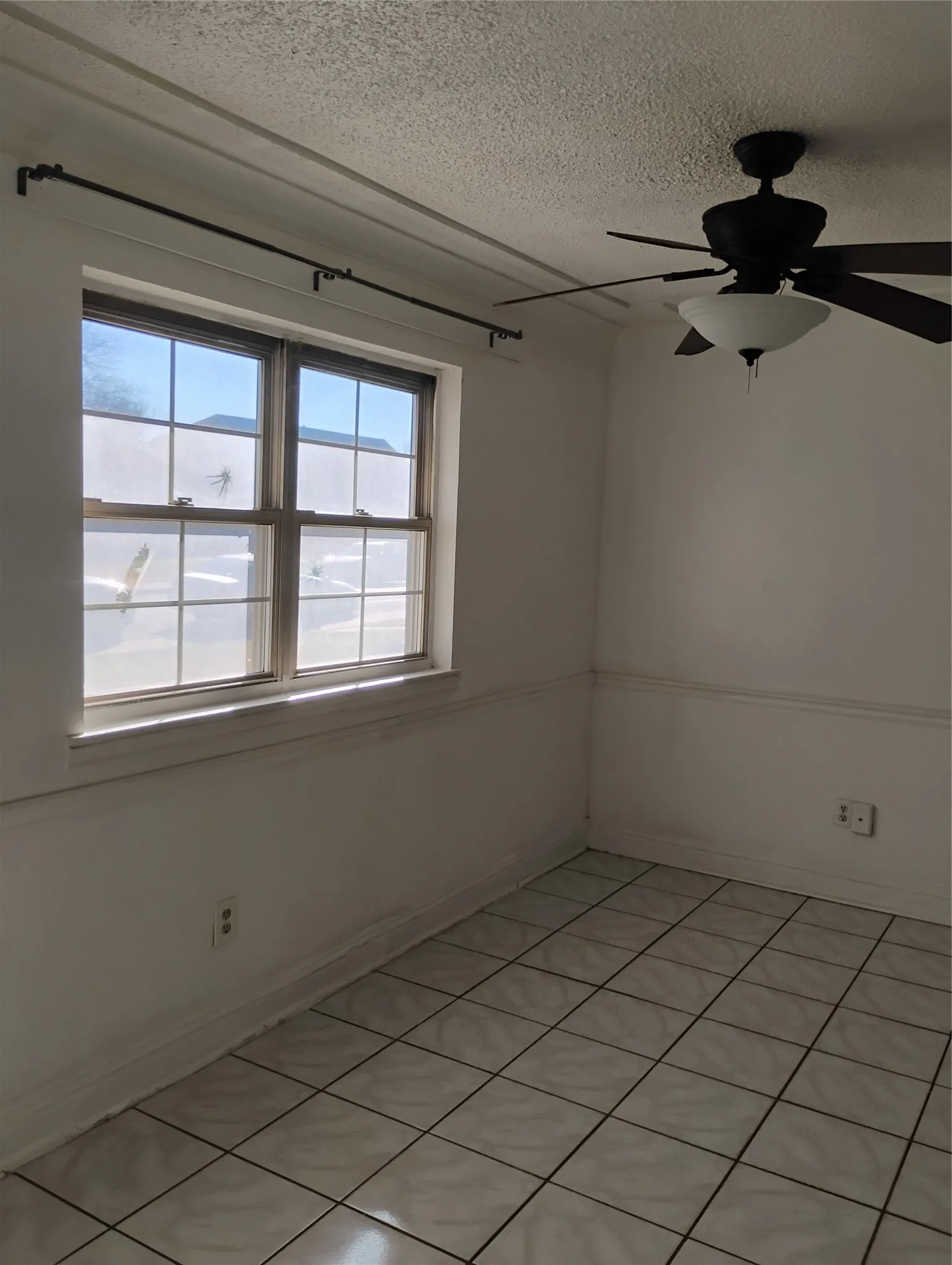 Single Family Residence For Rent in Dallas County , 2789 Rollingdale Lane, Farmers Branch, Texas 75234, 4 Bedroom, 2 Bathroom, 2 Garage spaces, 1,883 Sqft, built in 1968, mls#21397147, Real Estate Agent in Farmers Branch, Homes For Rent in Dallas county, Homes For Rent in Farmers Branch, Realtor in Farmers Branch Texas, Real Estate Brokerage Independent Realty Texas, Luminita Cordes Realtor