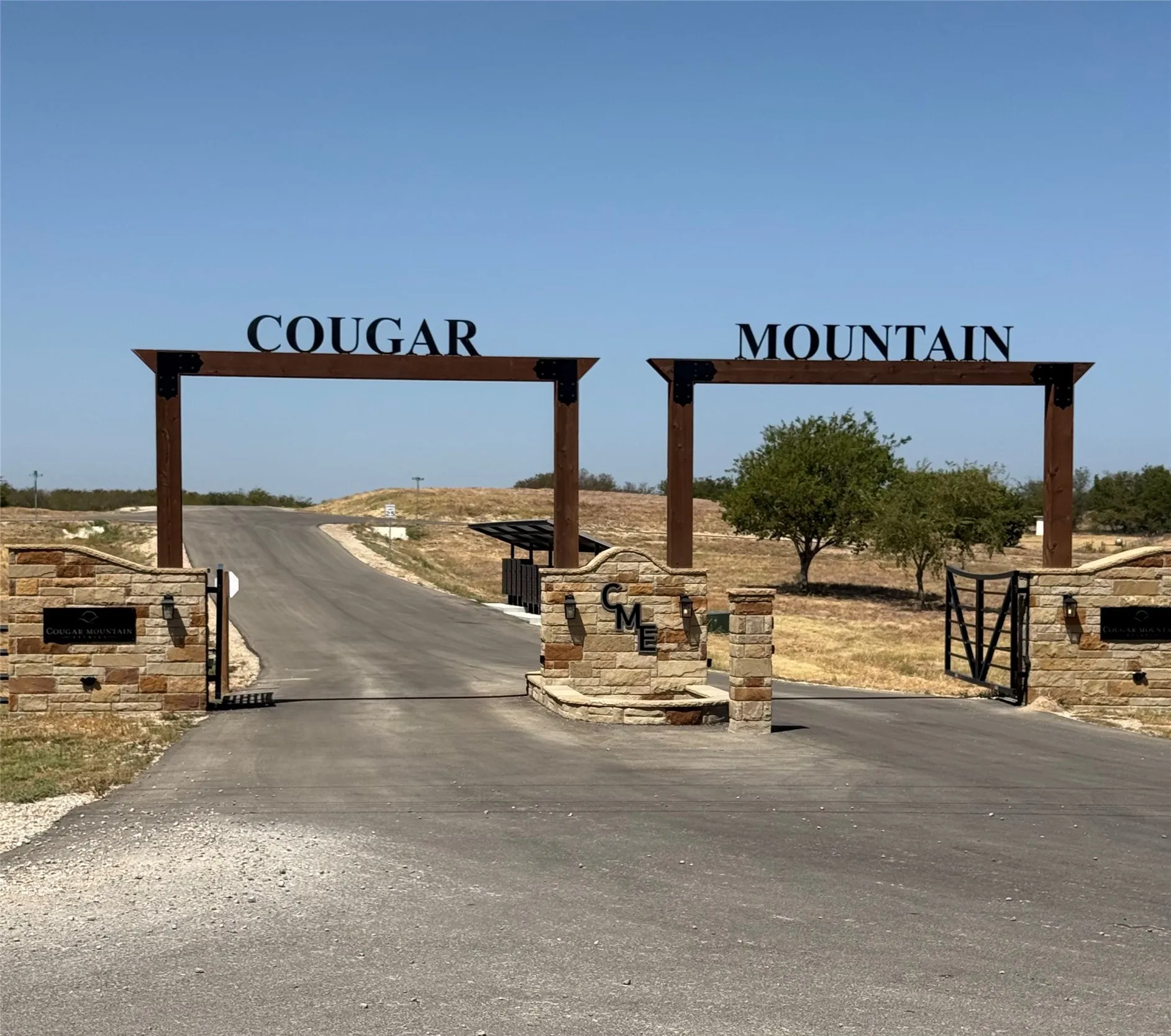 Unimproved Land For Sale in Hood County , 2601 Lucky Pepper Drive, Granbury, Texas 76049, 0, 0, Garage spaces, 0 Sqft, built in 0, mls#21397148, Real Estate Agent in Granbury, Homes For Sale in Hood county, Homes For Sale in Granbury, Realtor in Granbury Texas, Real Estate Brokerage Independent Realty Texas, Luminita Cordes Realtor