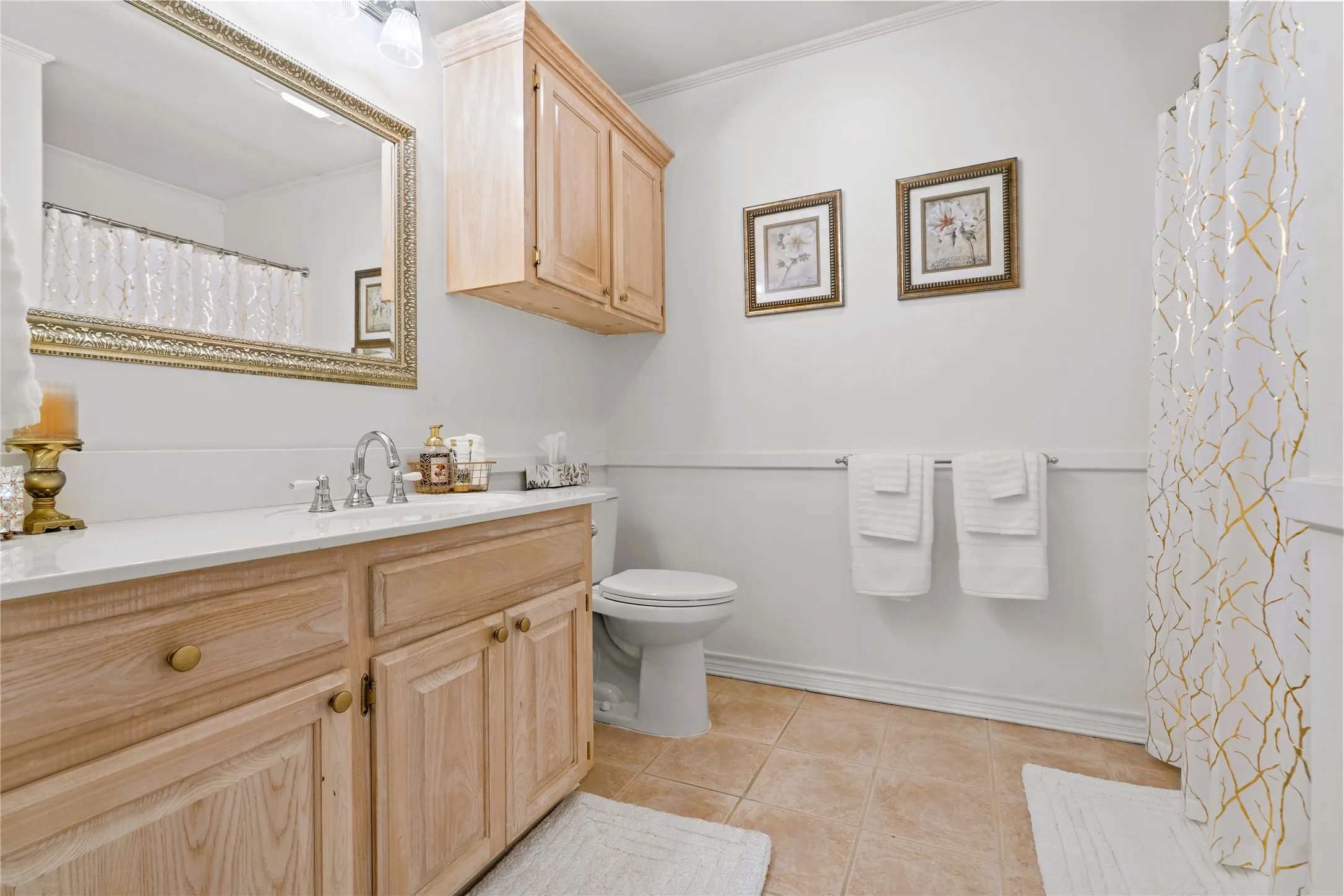Single Family Residence For Sale in Wood County , 176 Woodside Lane, Holly Lake Ranch, Texas 75765, 2 Bedroom, 2 Bathroom, 2 Garage spaces, 2,184 Sqft, built in 1994, mls#21397146, Real Estate Agent in Holly Lake Ranch, Homes For Sale in Wood county, Homes For Sale in Holly Lake Ranch, Realtor in Holly Lake Ranch Texas, Real Estate Brokerage Independent Realty Texas, Luminita Cordes Realtor