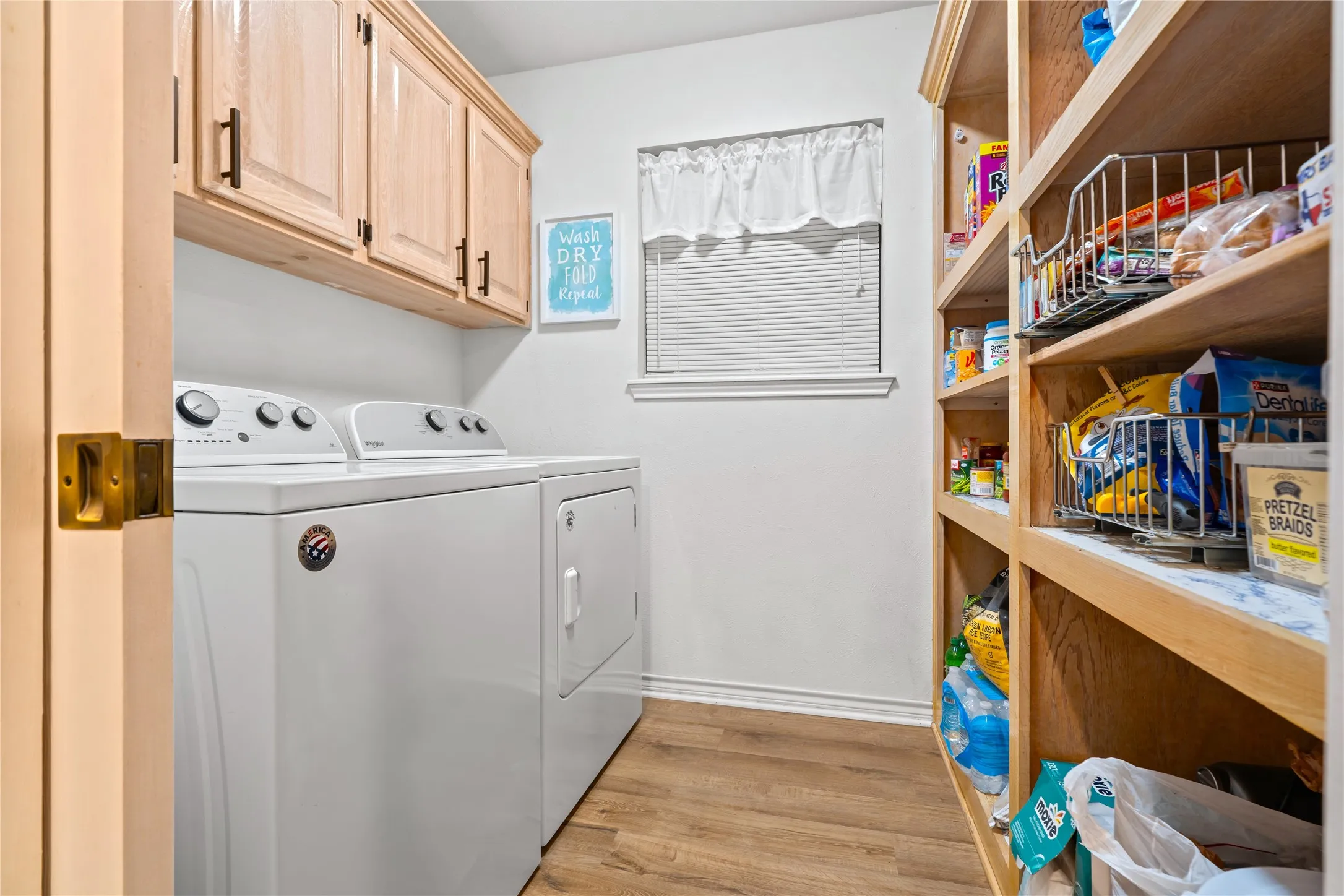 Single Family Residence For Sale in Wood County , 176 Woodside Lane, Holly Lake Ranch, Texas 75765, 2 Bedroom, 2 Bathroom, 2 Garage spaces, 2,184 Sqft, built in 1994, mls#21397146, Real Estate Agent in Holly Lake Ranch, Homes For Sale in Wood county, Homes For Sale in Holly Lake Ranch, Realtor in Holly Lake Ranch Texas, Real Estate Brokerage Independent Realty Texas, Luminita Cordes Realtor