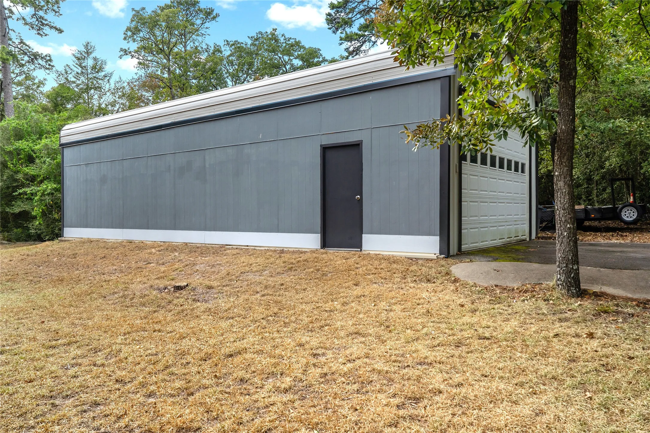 Single Family Residence For Sale in Wood County , 176 Woodside Lane, Holly Lake Ranch, Texas 75765, 2 Bedroom, 2 Bathroom, 2 Garage spaces, 2,184 Sqft, built in 1994, mls#21397146, Real Estate Agent in Holly Lake Ranch, Homes For Sale in Wood county, Homes For Sale in Holly Lake Ranch, Realtor in Holly Lake Ranch Texas, Real Estate Brokerage Independent Realty Texas, Luminita Cordes Realtor