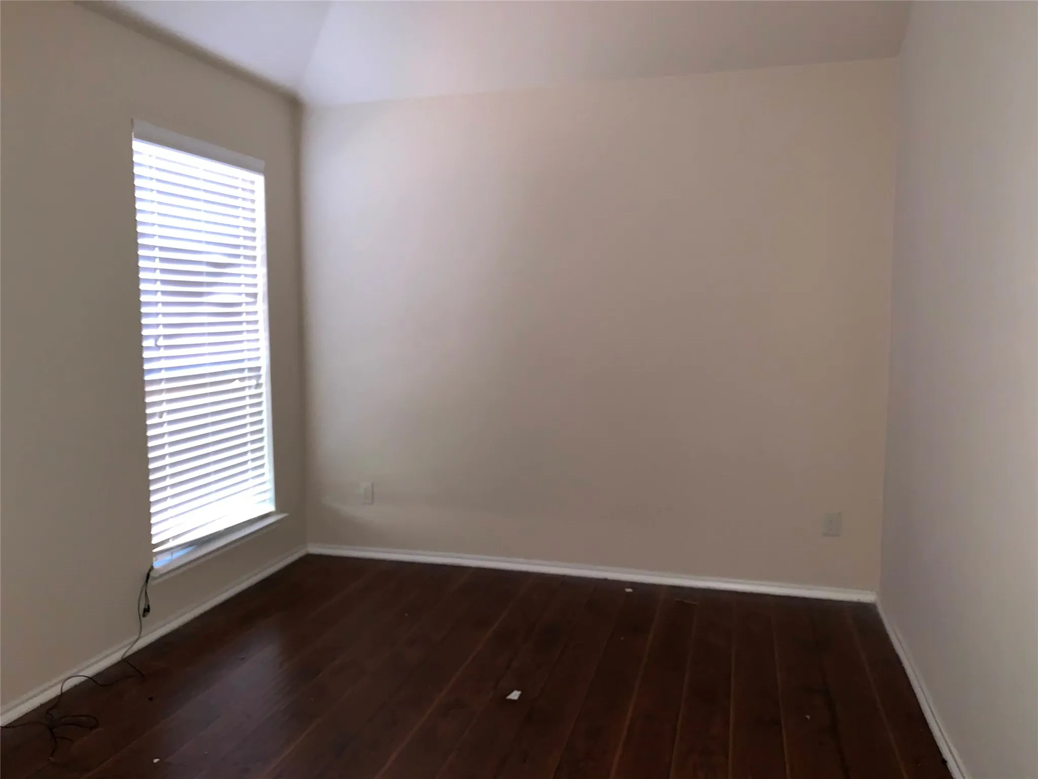 Single Family Residence For Rent in Denton County , 405 Sandy Lane, Little Elm, Texas 75068, 3 Bedroom, 2 Bathroom, 2 Garage spaces, 1,936 Sqft, built in 2014, mls#21397143, Real Estate Agent in Little Elm, Homes For Rent in Denton county, Homes For Rent in Little Elm, Realtor in Little Elm Texas, Real Estate Brokerage Independent Realty Texas, Luminita Cordes Realtor