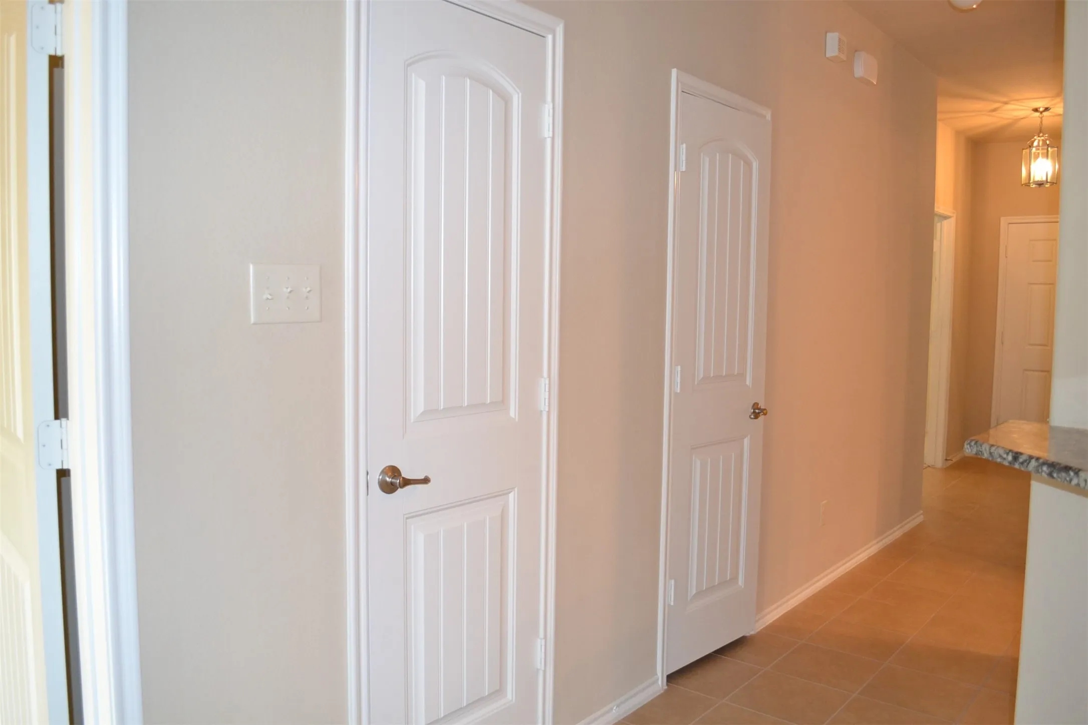 Single Family Residence For Rent in Denton County , 405 Sandy Lane, Little Elm, Texas 75068, 3 Bedroom, 2 Bathroom, 2 Garage spaces, 1,936 Sqft, built in 2014, mls#21397143, Real Estate Agent in Little Elm, Homes For Rent in Denton county, Homes For Rent in Little Elm, Realtor in Little Elm Texas, Real Estate Brokerage Independent Realty Texas, Luminita Cordes Realtor
