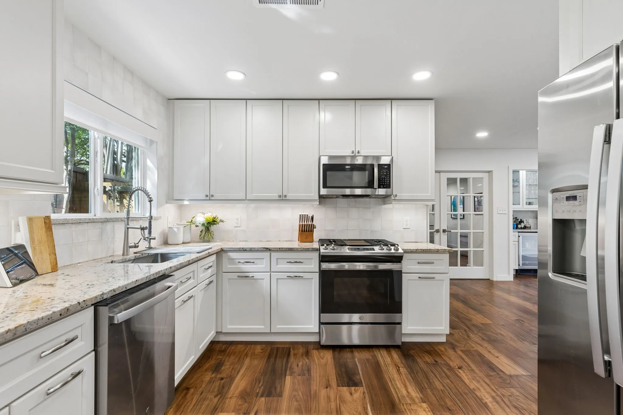Single Family Residence For Sale in Collin County , 412 Ridgewood Drive, Richardson, Texas 75080, 4 Bedroom, 3 Bathroom, Garage spaces, 2,813 Sqft, built in 1968, mls#21394611, Real Estate Agent in Richardson, Homes For Sale in Collin county, Homes For Sale in Richardson, Realtor in Richardson Texas, Real Estate Brokerage Independent Realty Texas, Luminita Cordes Realtor