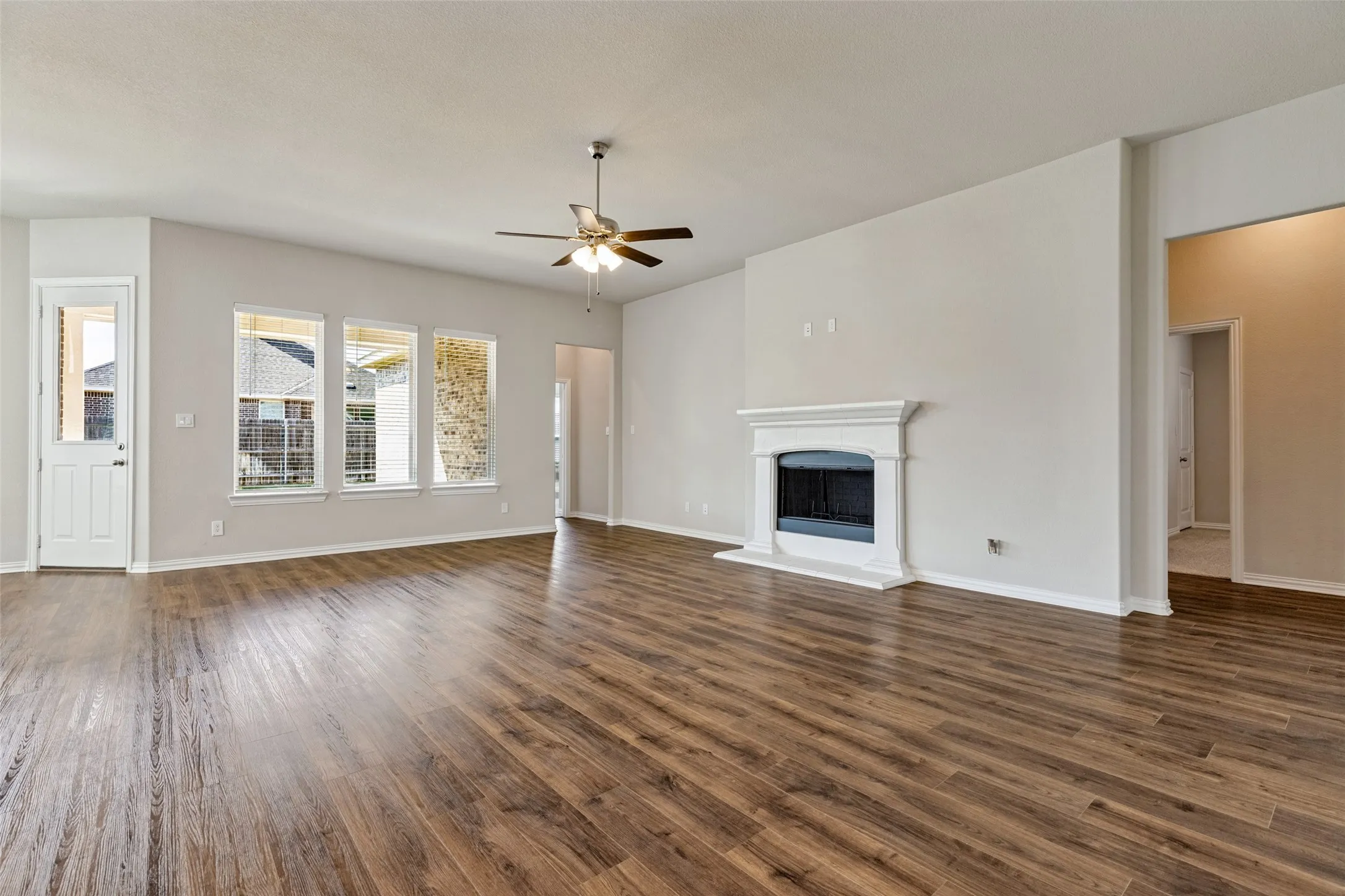Single Family Residence For Sale in Collin County , 3321 Bent Creek Drive, Anna, Texas 75409, 4 Bedroom, 3 Bathroom, 2 Garage spaces, 2,499 Sqft, built in 2023, mls#21396728, Real Estate Agent in Anna, Homes For Sale in Collin county, Homes For Sale in Anna, Realtor in Anna Texas, Real Estate Brokerage Independent Realty Texas, Luminita Cordes Realtor