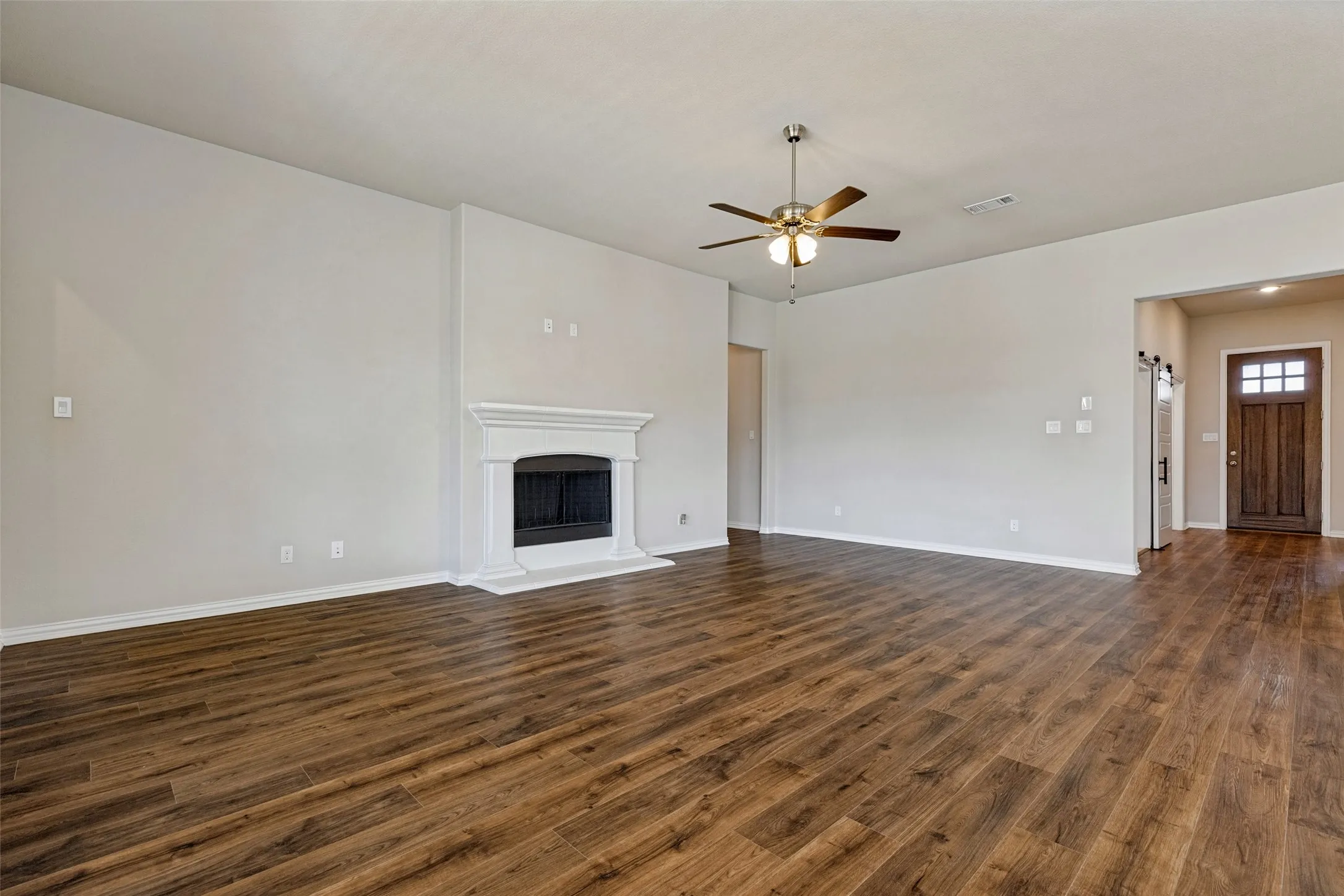 Single Family Residence For Sale in Collin County , 3321 Bent Creek Drive, Anna, Texas 75409, 4 Bedroom, 3 Bathroom, 2 Garage spaces, 2,499 Sqft, built in 2023, mls#21396728, Real Estate Agent in Anna, Homes For Sale in Collin county, Homes For Sale in Anna, Realtor in Anna Texas, Real Estate Brokerage Independent Realty Texas, Luminita Cordes Realtor