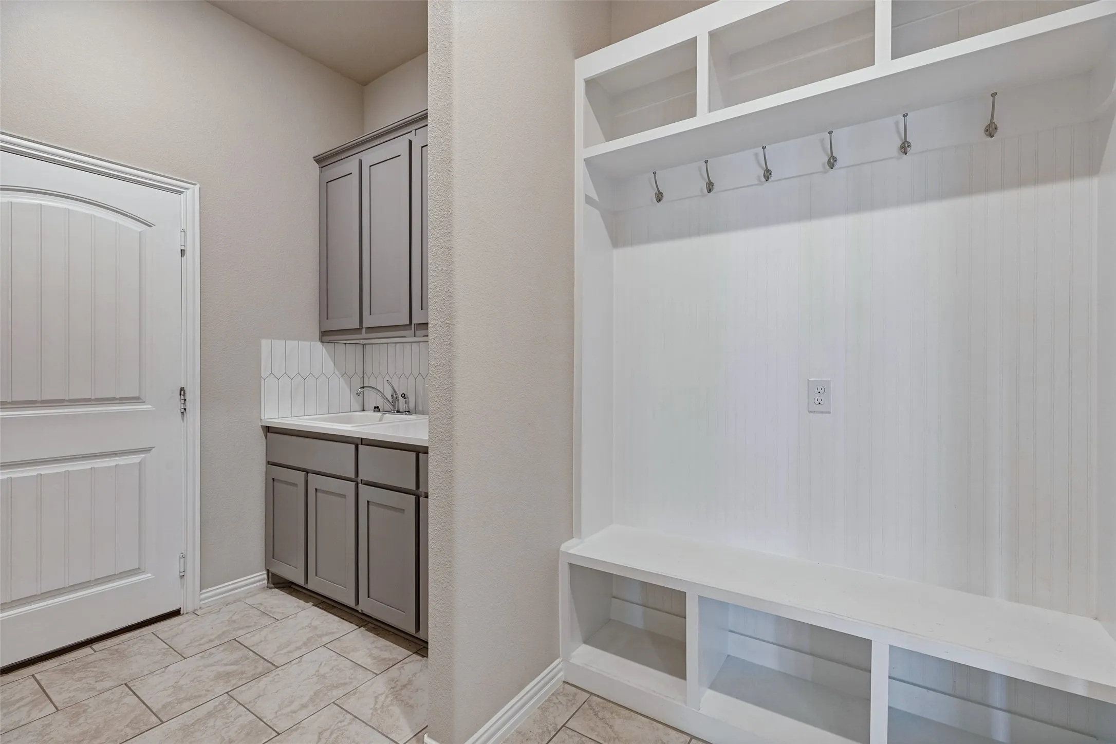 Single Family Residence For Sale in Collin County , 3321 Bent Creek Drive, Anna, Texas 75409, 4 Bedroom, 3 Bathroom, 2 Garage spaces, 2,499 Sqft, built in 2023, mls#21396728, Real Estate Agent in Anna, Homes For Sale in Collin county, Homes For Sale in Anna, Realtor in Anna Texas, Real Estate Brokerage Independent Realty Texas, Luminita Cordes Realtor