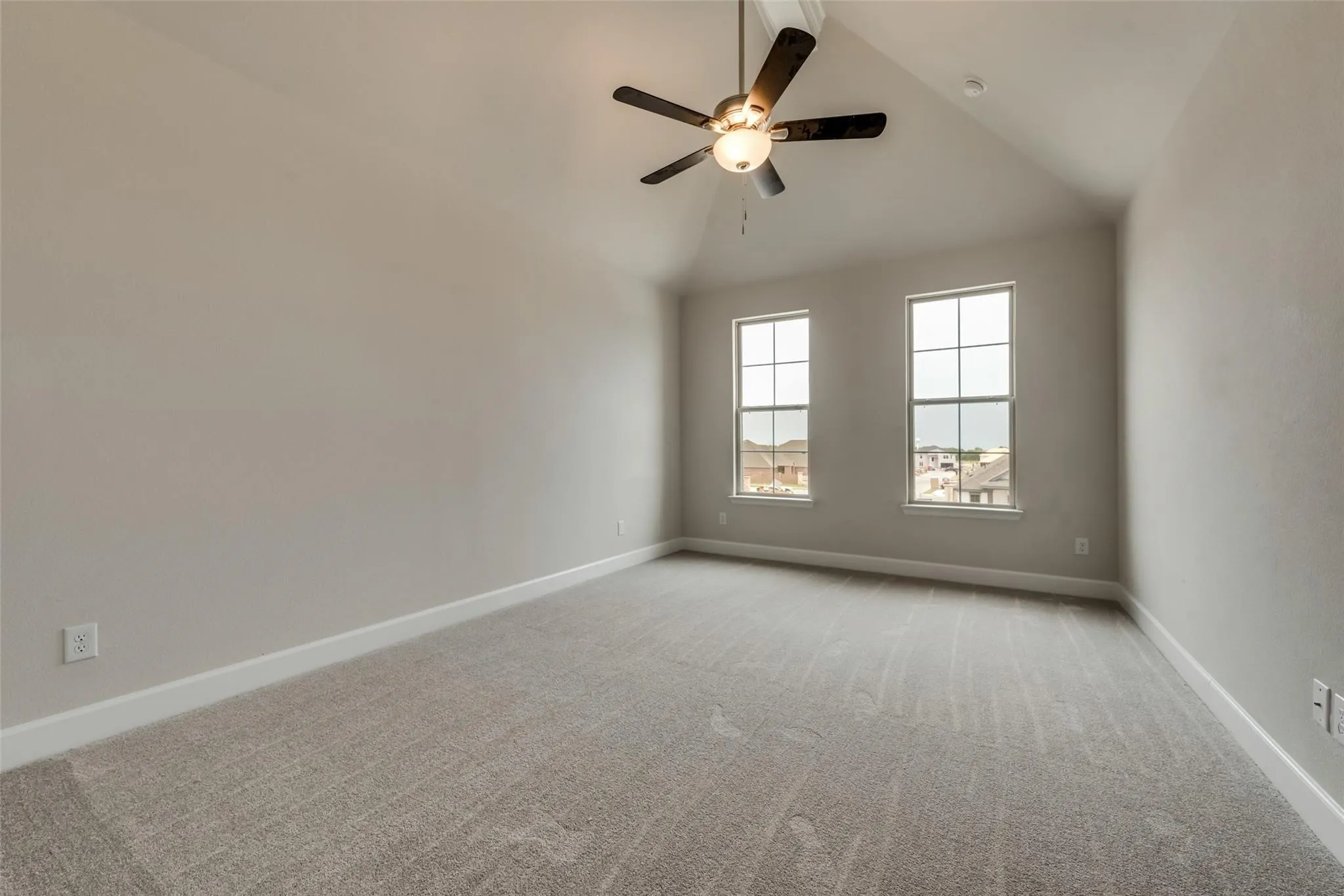 Single Family Residence For Rent in Collin County , 373 Braves Way, Lavon, Texas 75166, 5 Bedroom, 3 Bathroom, 2 Garage spaces, 2,790 Sqft, built in 2022, mls#21397160, Real Estate Agent in Lavon, Homes For Rent in Collin county, Homes For Rent in Lavon, Realtor in Lavon Texas, Real Estate Brokerage Independent Realty Texas, Luminita Cordes Realtor
