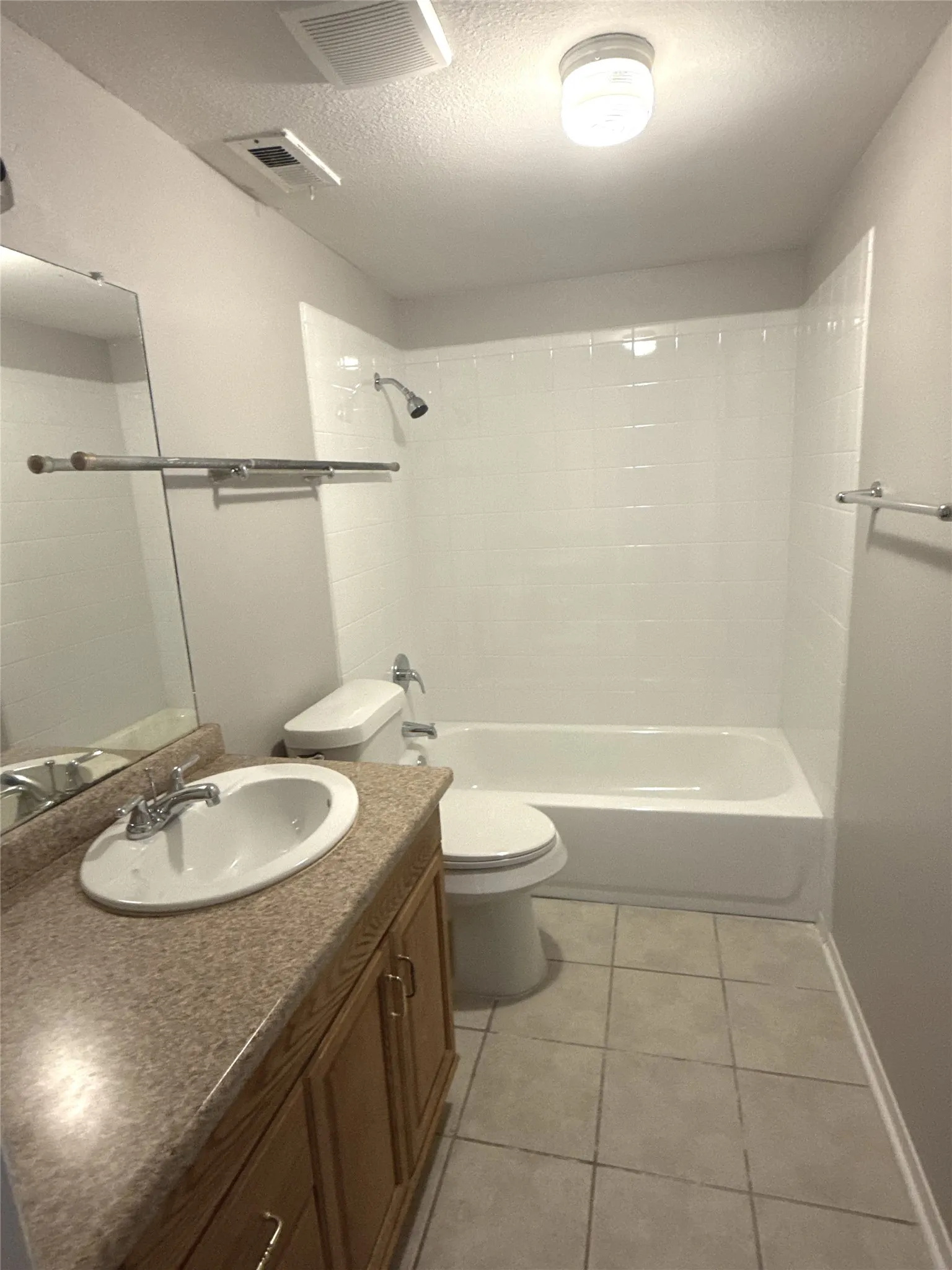 Condominium For Rent in Dallas County , 5915 Harvest Hill Road 2080, Dallas, Texas 75230, 2 Bedroom, 2 Bathroom, Garage spaces, 905 Sqft, built in 1970, mls#21392165, Real Estate Agent in Dallas, Homes For Rent in Dallas county, Homes For Rent in Dallas, Realtor in Dallas Texas, Real Estate Brokerage Independent Realty Texas, Luminita Cordes Realtor