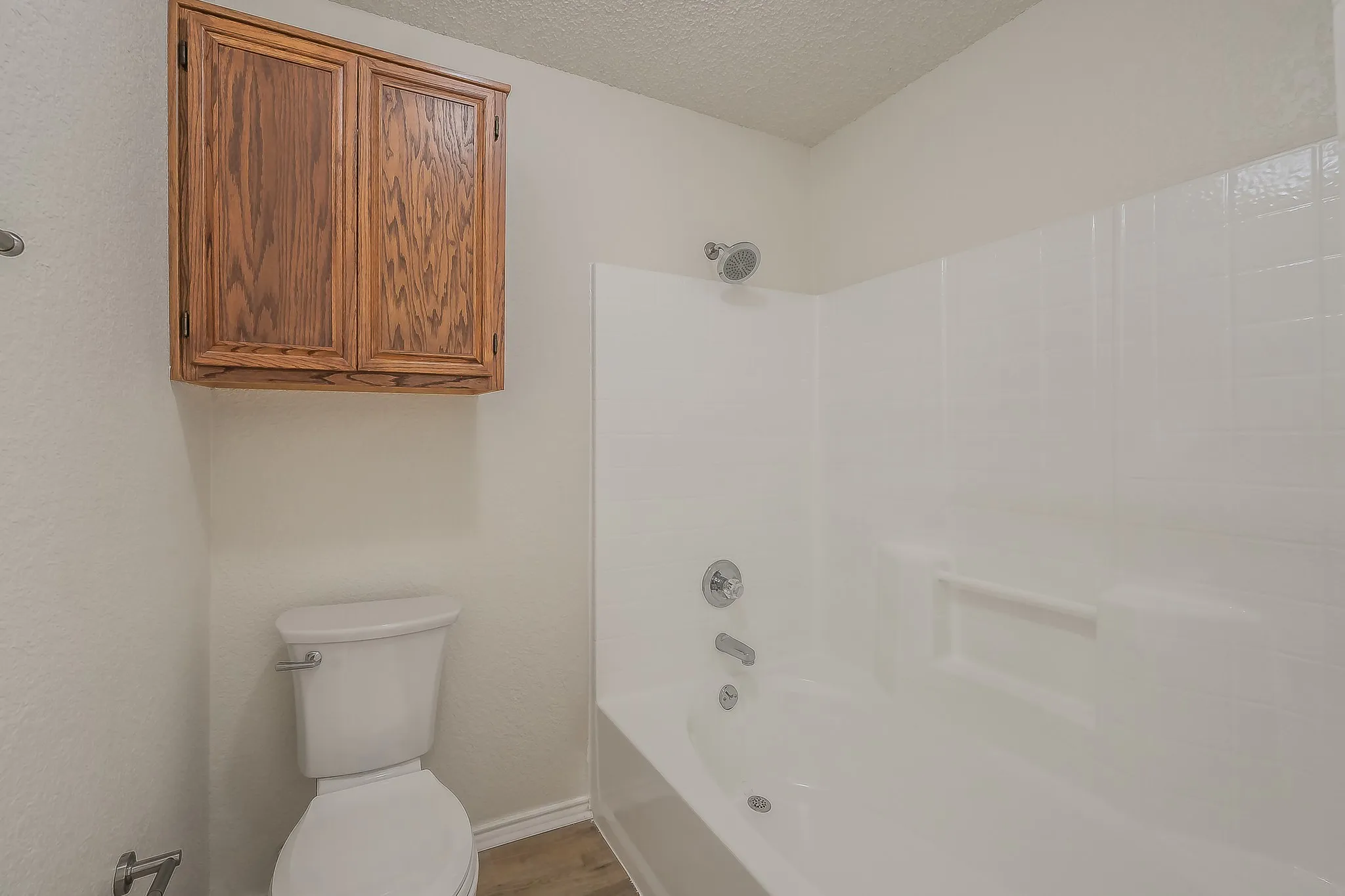 Single Family Residence For Sale in Tarrant County , 3745 Chaddybrook Lane, Fort Worth, Texas 76137, 3 Bedroom, 2 Bathroom, 2 Garage spaces, 1,233 Sqft, built in 1992, mls#21396536, Real Estate Agent in Fort Worth, Homes For Sale in Tarrant county, Homes For Sale in Fort Worth, Realtor in Fort Worth Texas, Real Estate Brokerage Independent Realty Texas, Luminita Cordes Realtor