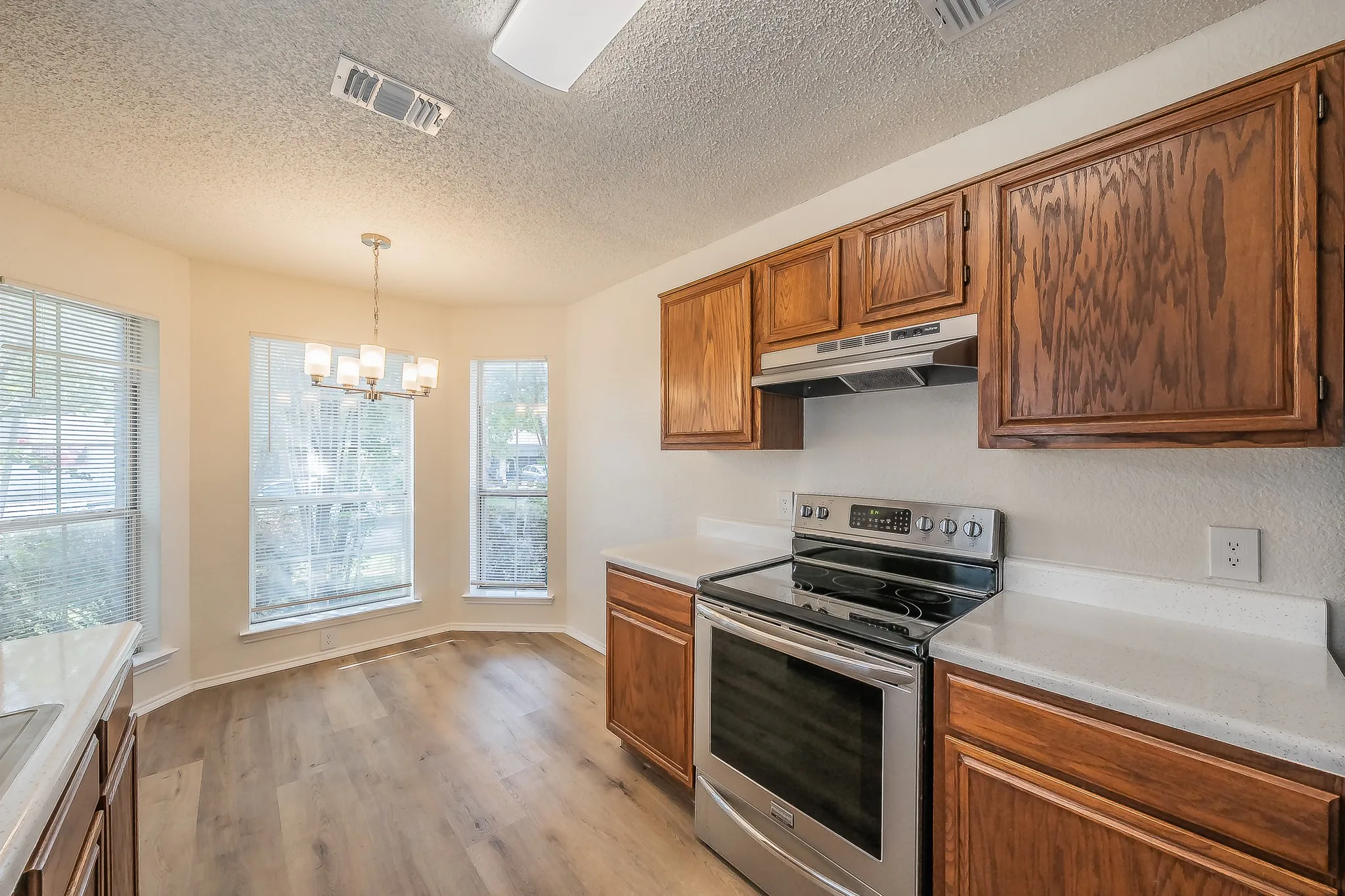 Single Family Residence For Sale in Tarrant County , 3745 Chaddybrook Lane, Fort Worth, Texas 76137, 3 Bedroom, 2 Bathroom, 2 Garage spaces, 1,233 Sqft, built in 1992, mls#21396536, Real Estate Agent in Fort Worth, Homes For Sale in Tarrant county, Homes For Sale in Fort Worth, Realtor in Fort Worth Texas, Real Estate Brokerage Independent Realty Texas, Luminita Cordes Realtor
