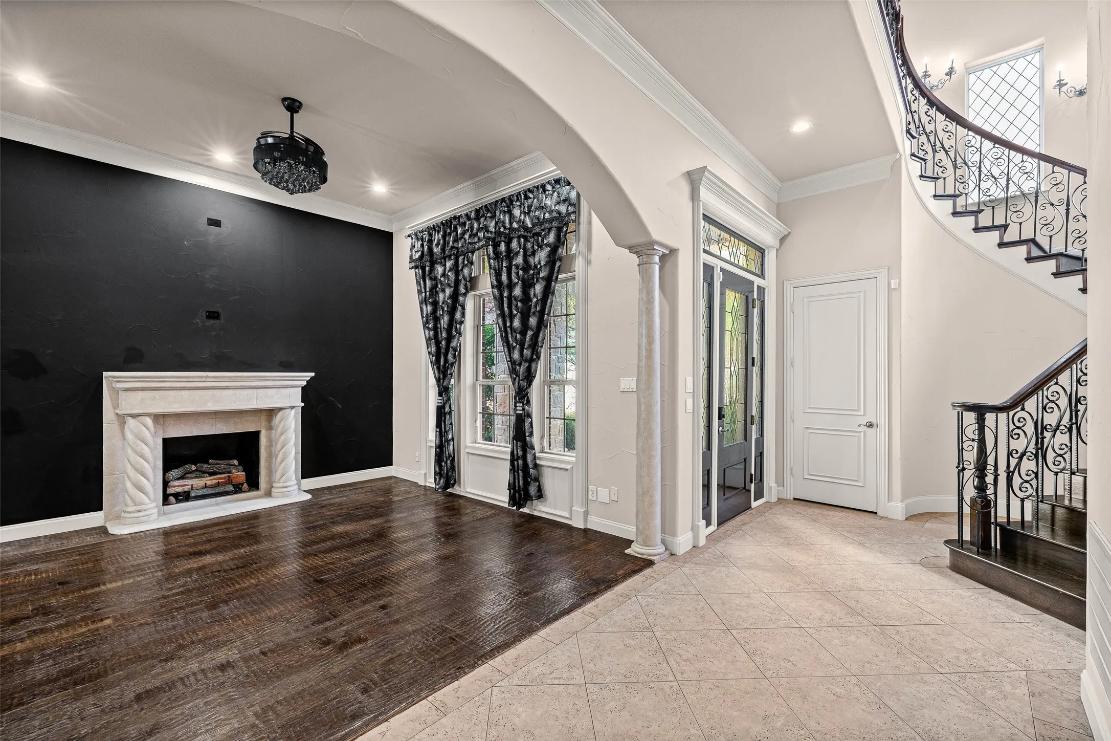 Single Family Residence For Sale in Tarrant County , 1900 Wilder Lane, Arlington, Texas 76006, 5 Bedroom, 6 Bathroom, 3 Garage spaces, 5,280 Sqft, built in 2001, mls#21397155, Real Estate Agent in Arlington, Homes For Sale in Tarrant county, Homes For Sale in Arlington, Realtor in Arlington Texas, Real Estate Brokerage Independent Realty Texas, Luminita Cordes Realtor