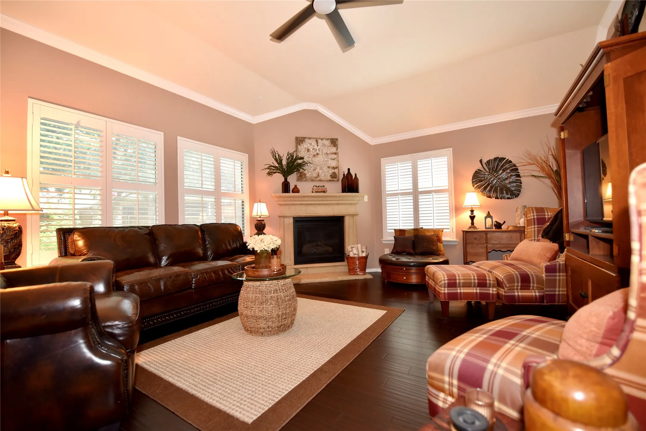 Single Family Residence For Sale in Denton County , 4121 Cadena Road, Denton, Texas 76210, 3 Bedroom, 2 Bathroom, 2 Garage spaces, 2,140 Sqft, built in 2010, mls#21396308, Real Estate Agent in Denton, Homes For Sale in Denton county, Homes For Sale in Denton, Realtor in Denton Texas, Real Estate Brokerage Independent Realty Texas, Luminita Cordes Realtor