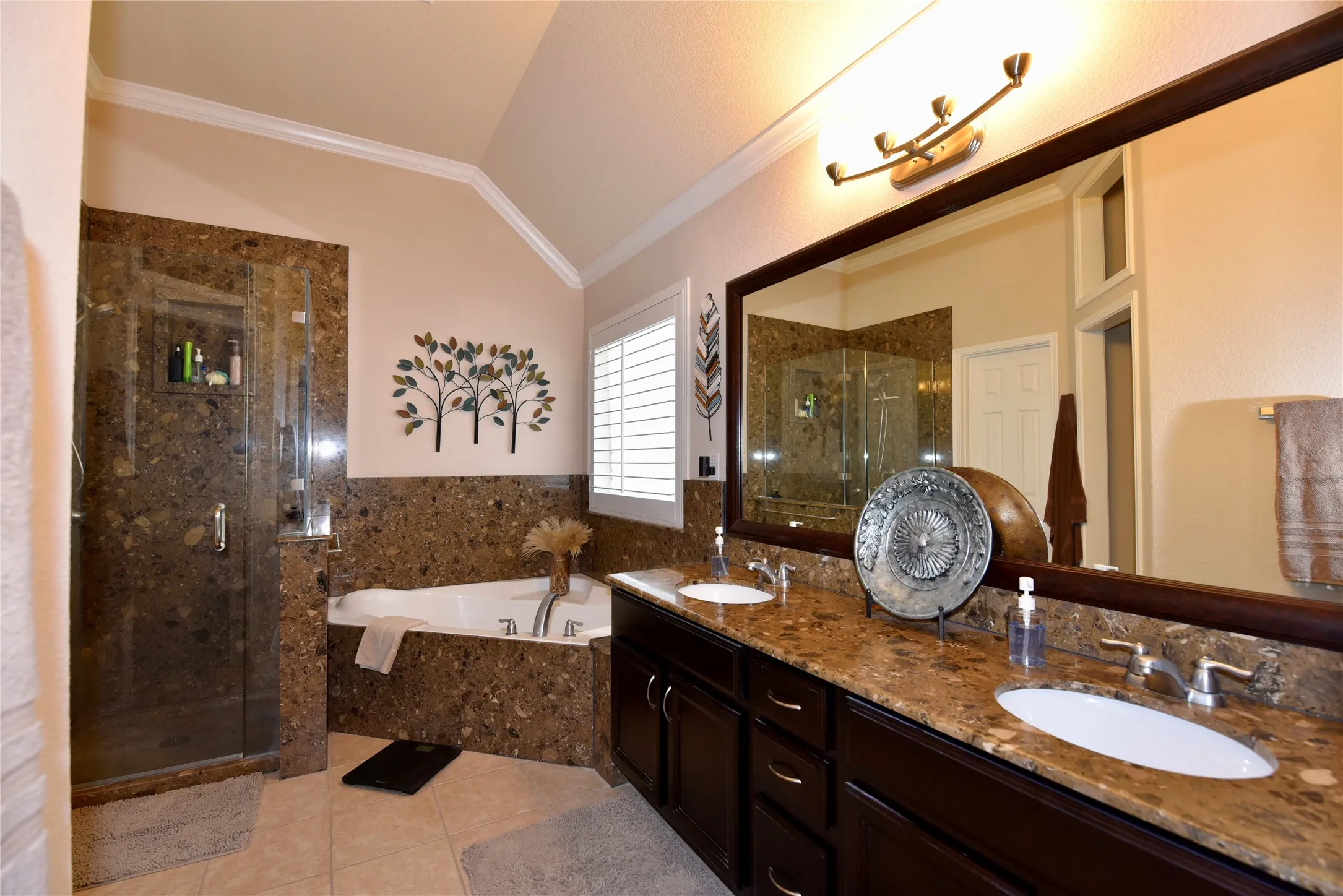 Single Family Residence For Sale in Denton County , 4121 Cadena Road, Denton, Texas 76210, 3 Bedroom, 2 Bathroom, 2 Garage spaces, 2,140 Sqft, built in 2010, mls#21396308, Real Estate Agent in Denton, Homes For Sale in Denton county, Homes For Sale in Denton, Realtor in Denton Texas, Real Estate Brokerage Independent Realty Texas, Luminita Cordes Realtor