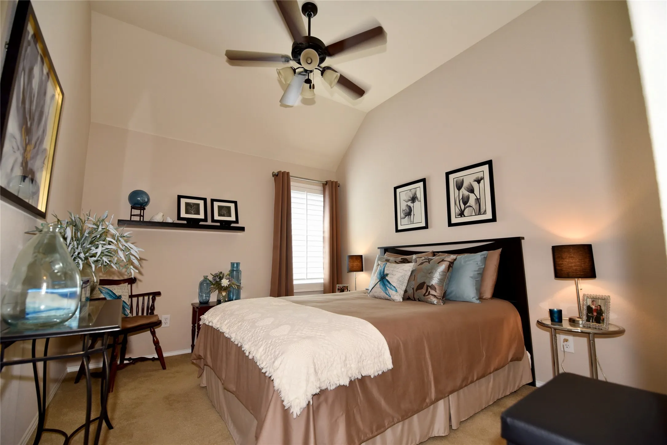 Single Family Residence For Sale in Denton County , 4121 Cadena Road, Denton, Texas 76210, 3 Bedroom, 2 Bathroom, 2 Garage spaces, 2,140 Sqft, built in 2010, mls#21396308, Real Estate Agent in Denton, Homes For Sale in Denton county, Homes For Sale in Denton, Realtor in Denton Texas, Real Estate Brokerage Independent Realty Texas, Luminita Cordes Realtor