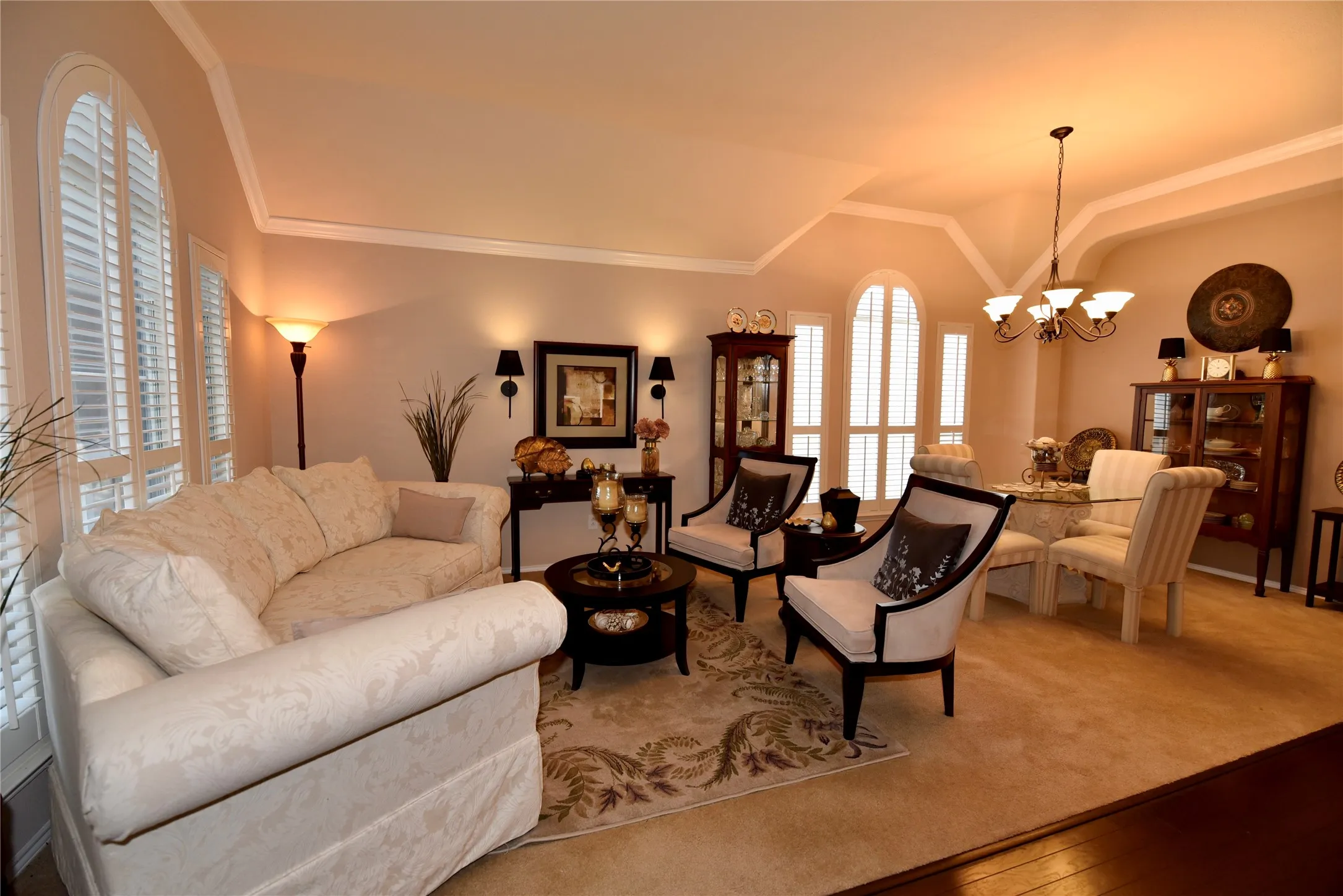 Single Family Residence For Sale in Denton County , 4121 Cadena Road, Denton, Texas 76210, 3 Bedroom, 2 Bathroom, 2 Garage spaces, 2,140 Sqft, built in 2010, mls#21396308, Real Estate Agent in Denton, Homes For Sale in Denton county, Homes For Sale in Denton, Realtor in Denton Texas, Real Estate Brokerage Independent Realty Texas, Luminita Cordes Realtor