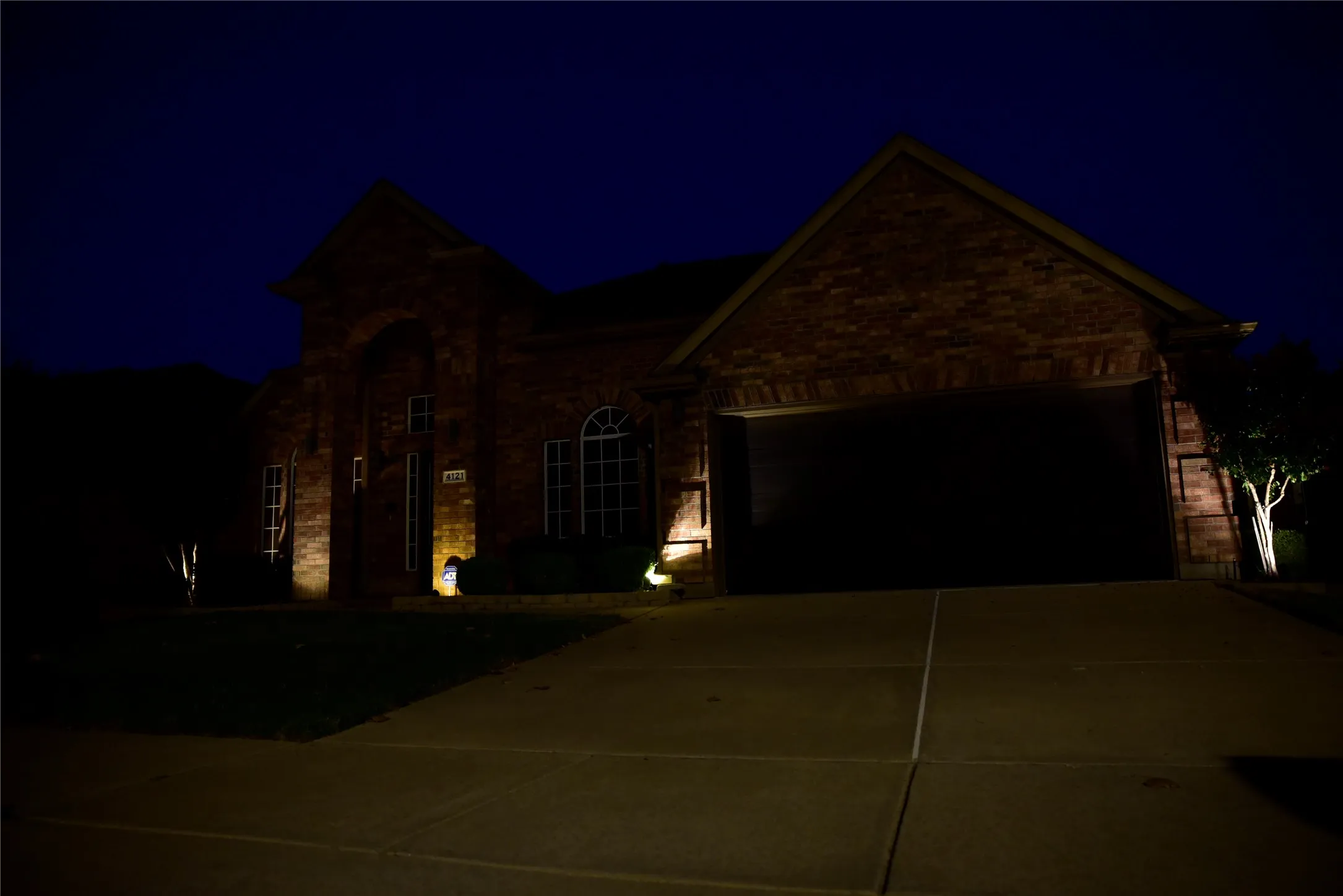 Single Family Residence For Sale in Denton County , 4121 Cadena Road, Denton, Texas 76210, 3 Bedroom, 2 Bathroom, 2 Garage spaces, 2,140 Sqft, built in 2010, mls#21396308, Real Estate Agent in Denton, Homes For Sale in Denton county, Homes For Sale in Denton, Realtor in Denton Texas, Real Estate Brokerage Independent Realty Texas, Luminita Cordes Realtor