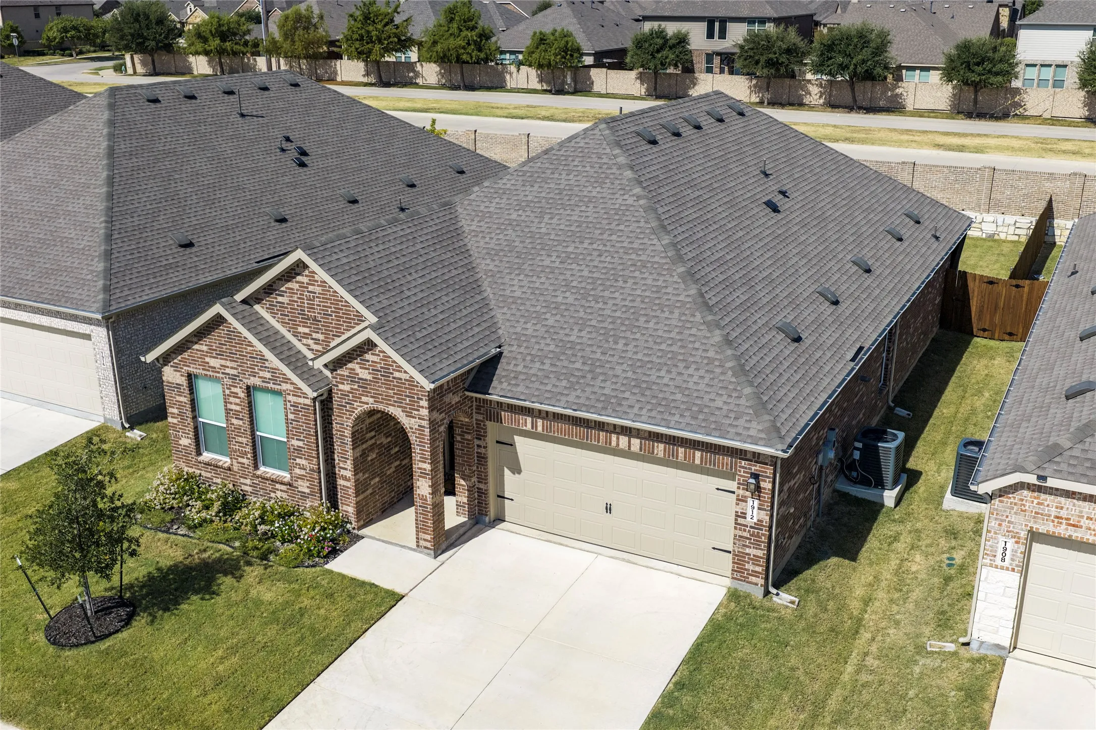 Exceptional well kept home and yard with 2 car garage...