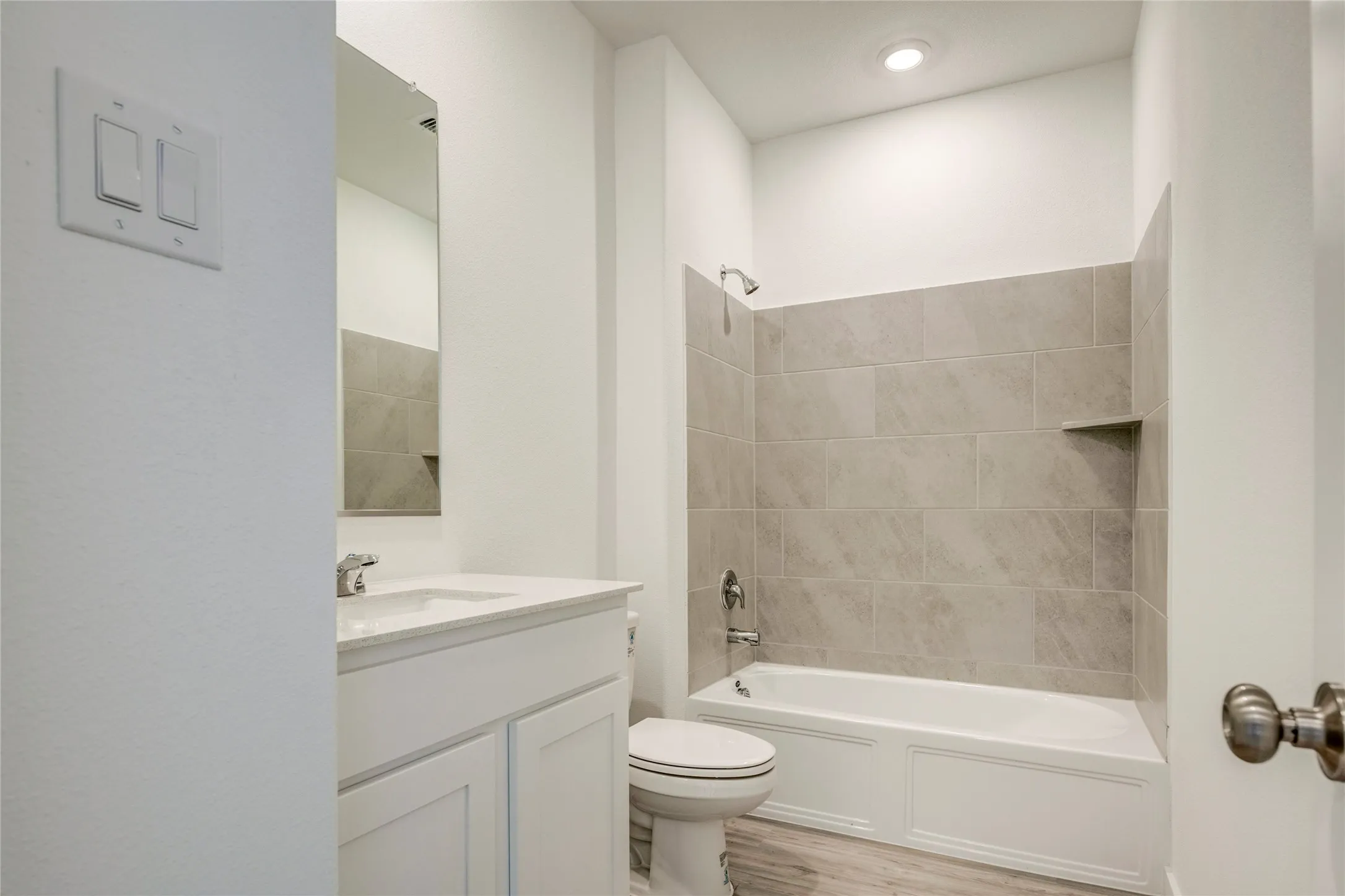 Great 2nd bathroom...