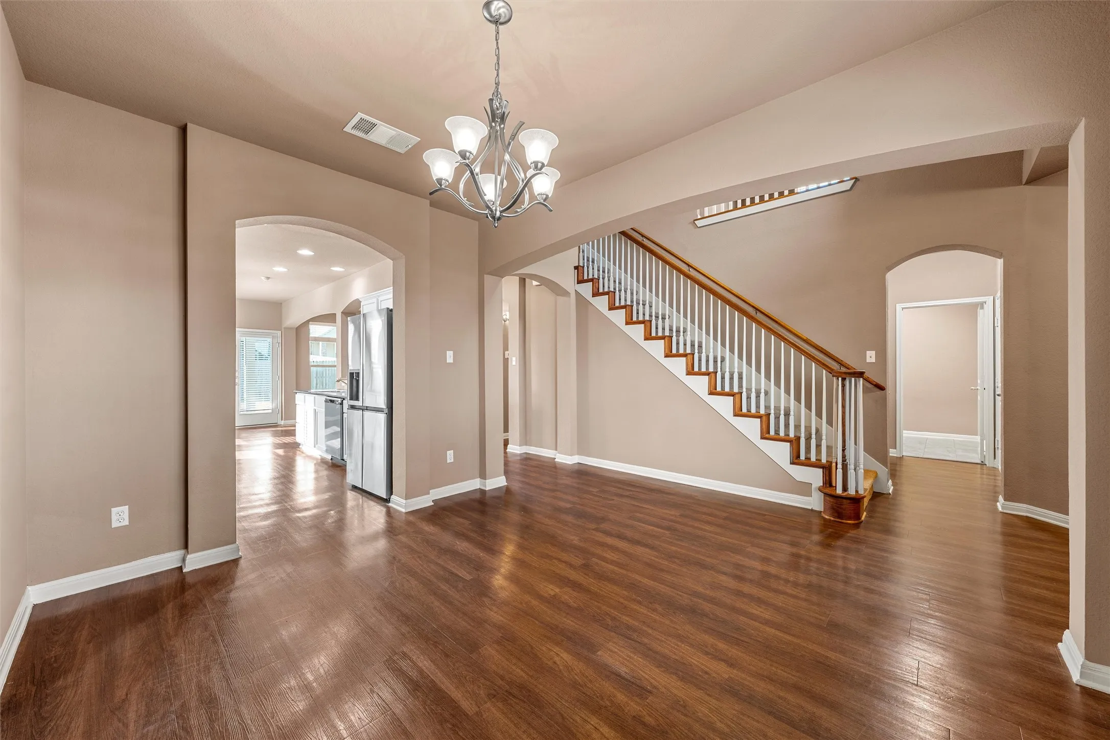 Single Family Residence For Sale in Bell County , 3416 Greyfriar Drive, Killeen, Texas 76542, 4 Bedroom, 3 Bathroom, 2 Garage spaces, 2,537 Sqft, built in 2013, mls#21397183, Real Estate Agent in Killeen, Homes For Sale in Bell county, Homes For Sale in Killeen, Realtor in Killeen Texas, Real Estate Brokerage Independent Realty Texas, Luminita Cordes Realtor