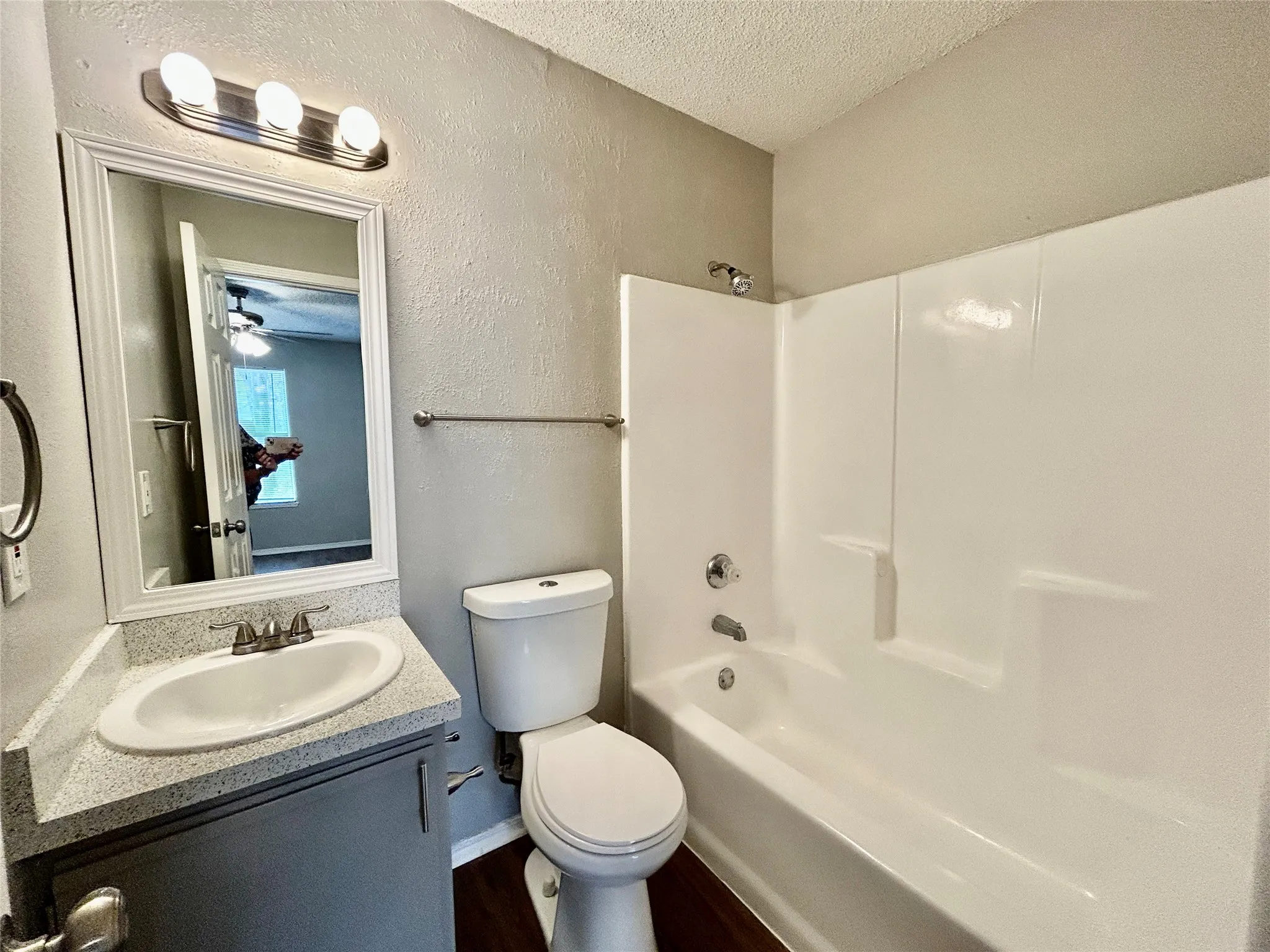 Duplex For Rent in Tarrant County , 7514 Connie Lane, North Richland Hills, Texas 76182, 3 Bedroom, 2 Bathroom, 2 Garage spaces, 1,215 Sqft, built in 1986, mls#21397187, Real Estate Agent in North Richland Hills, Homes For Rent in Tarrant county, Homes For Rent in North Richland Hills, Realtor in North Richland Hills Texas, Real Estate Brokerage Independent Realty Texas, Luminita Cordes Realtor