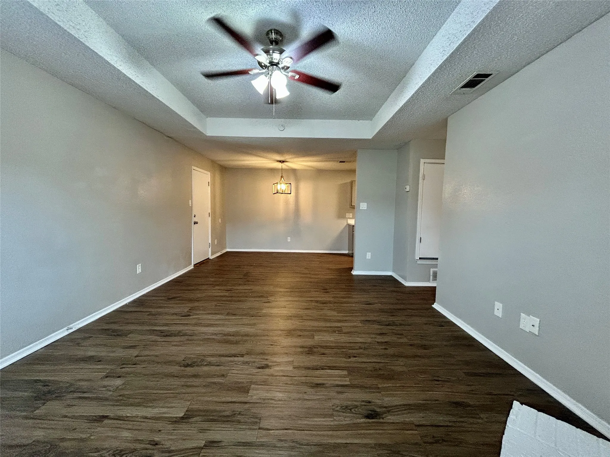 Duplex For Rent in Tarrant County , 7514 Connie Lane, North Richland Hills, Texas 76182, 3 Bedroom, 2 Bathroom, 2 Garage spaces, 1,215 Sqft, built in 1986, mls#21397187, Real Estate Agent in North Richland Hills, Homes For Rent in Tarrant county, Homes For Rent in North Richland Hills, Realtor in North Richland Hills Texas, Real Estate Brokerage Independent Realty Texas, Luminita Cordes Realtor