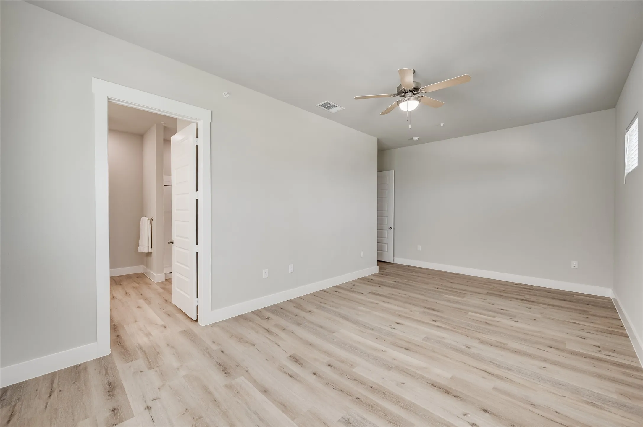 Duplex For Rent in Collin County , 4027 Tripp Drive, Mc Kinney, Texas 75071, 4 Bedroom, 5 Bathroom, 2 Garage spaces, 2,726 Sqft, built in 2022, mls#21397195, Real Estate Agent in Mc Kinney, Homes For Rent in Collin county, Homes For Rent in Mc Kinney, Realtor in Mc Kinney Texas, Real Estate Brokerage Independent Realty Texas, Luminita Cordes Realtor
