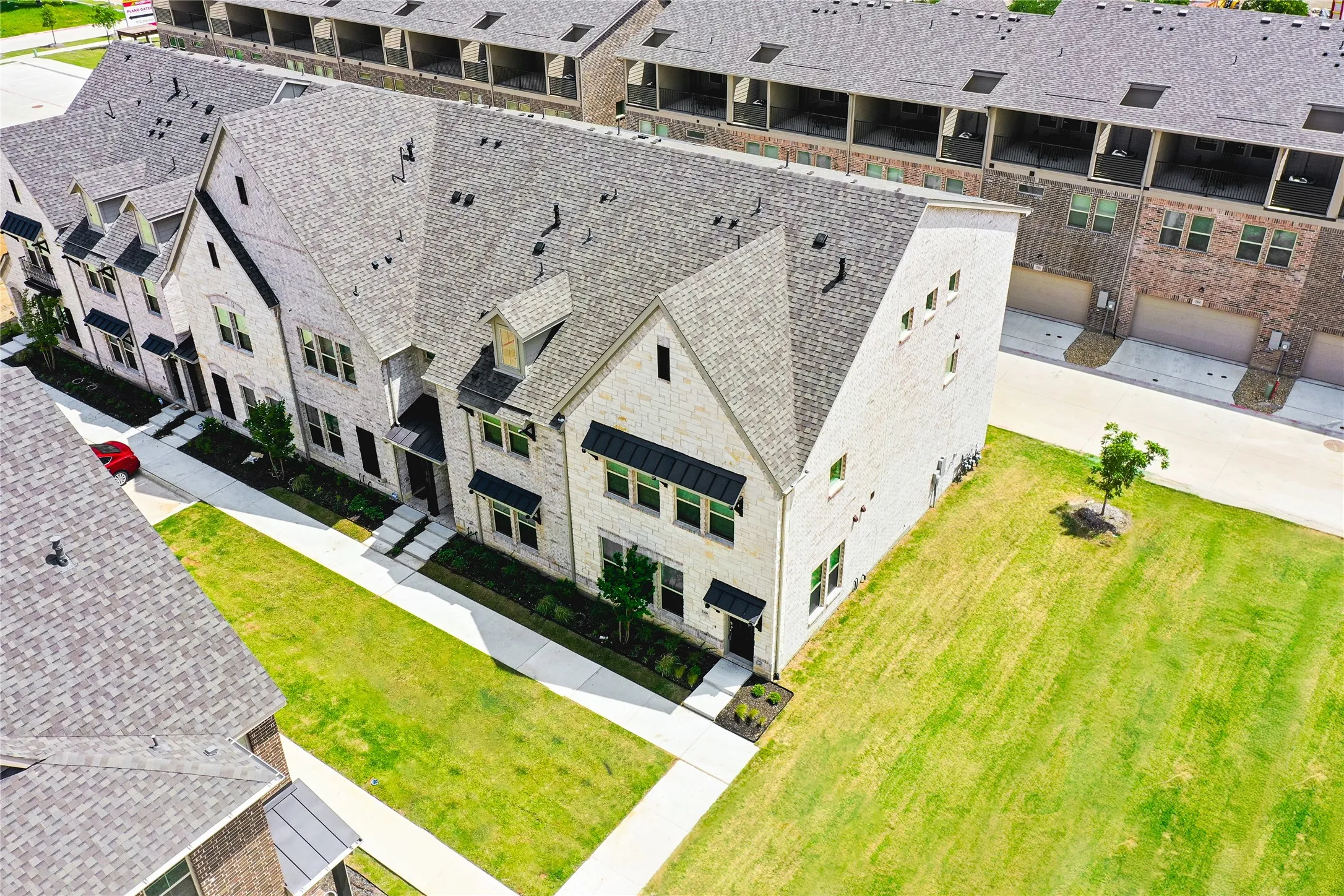 Townhouse For Rent in Collin County , 3509 Treasure Drive, Plano, Texas 75074, 4 Bedroom, 4 Bathroom, 2 Garage spaces, 2,098 Sqft, built in 2023, mls#21397196, Real Estate Agent in Plano, Homes For Rent in Collin county, Homes For Rent in Plano, Realtor in Plano Texas, Real Estate Brokerage Independent Realty Texas, Luminita Cordes Realtor