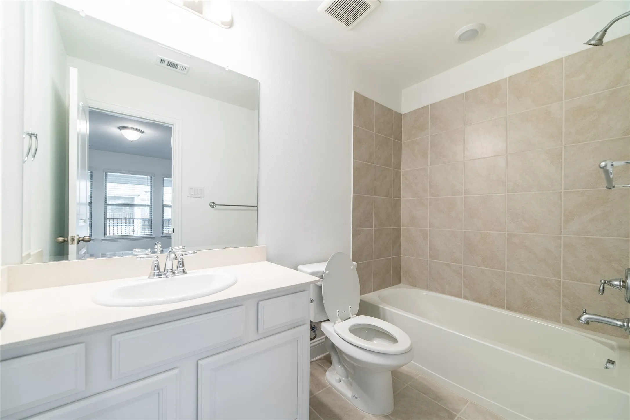 Ensuite 3rd Floor