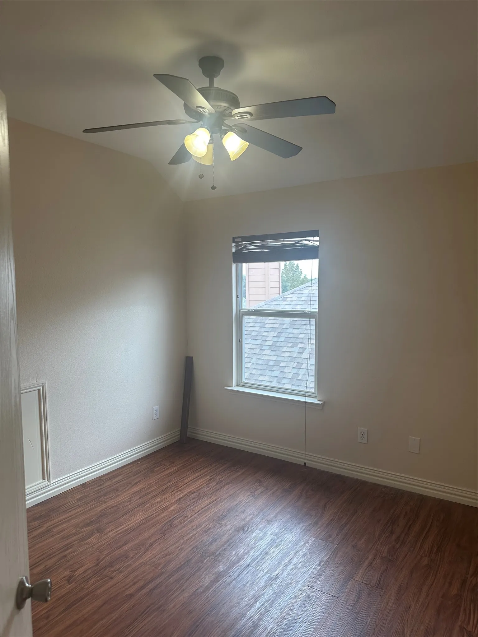 Single Family Residence For Rent in Dallas County , 2708 Cumberland Trail, Balch Springs, Texas 75181, 5 Bedroom, 4 Bathroom, 2 Garage spaces, 2,788 Sqft, built in 2005, mls#21397200, Real Estate Agent in Balch Springs, Homes For Rent in Dallas county, Homes For Rent in Balch Springs, Realtor in Balch Springs Texas, Real Estate Brokerage Independent Realty Texas, Luminita Cordes Realtor