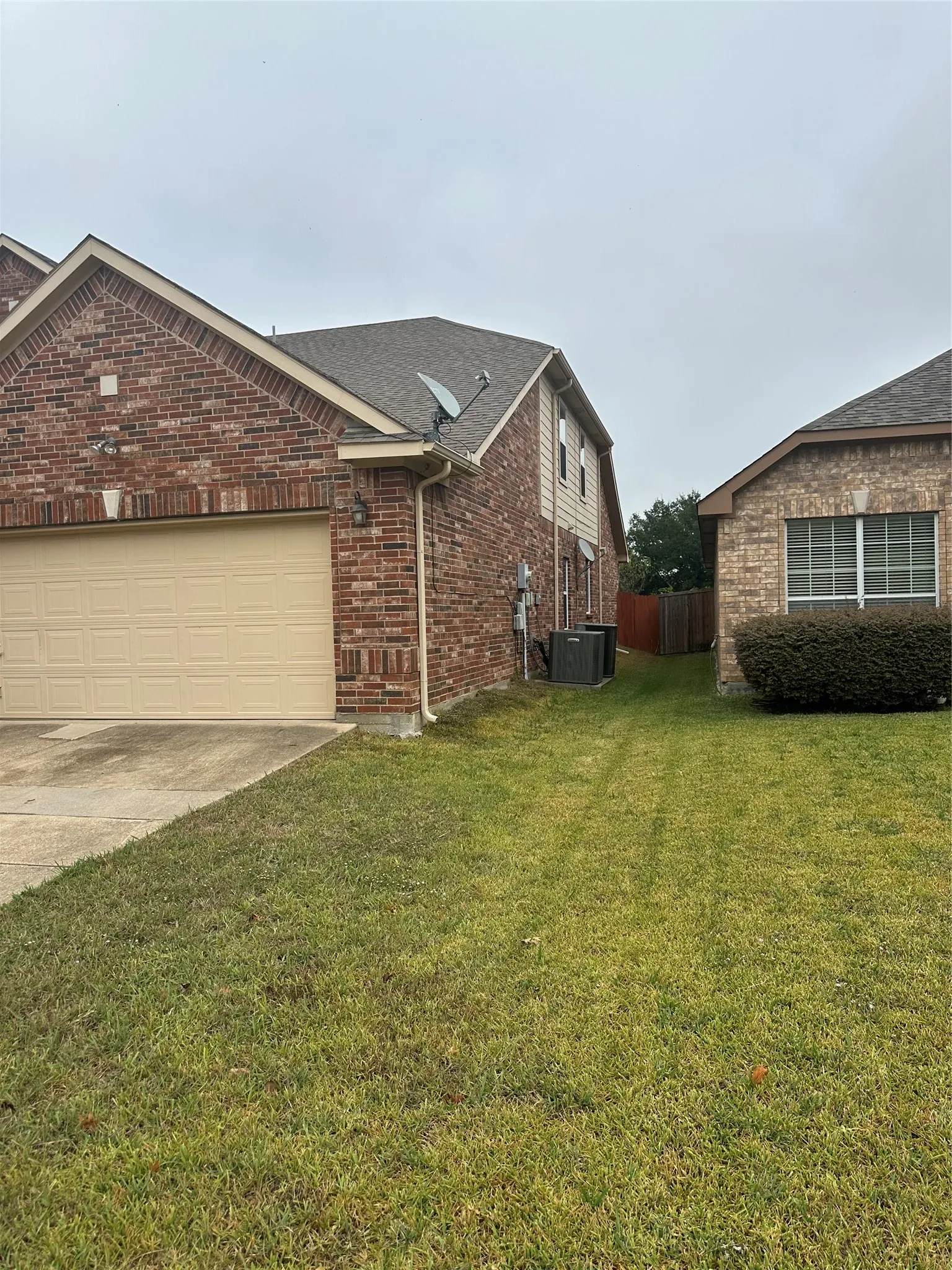 Single Family Residence For Rent in Dallas County , 2708 Cumberland Trail, Balch Springs, Texas 75181, 5 Bedroom, 4 Bathroom, 2 Garage spaces, 2,788 Sqft, built in 2005, mls#21397200, Real Estate Agent in Balch Springs, Homes For Rent in Dallas county, Homes For Rent in Balch Springs, Realtor in Balch Springs Texas, Real Estate Brokerage Independent Realty Texas, Luminita Cordes Realtor