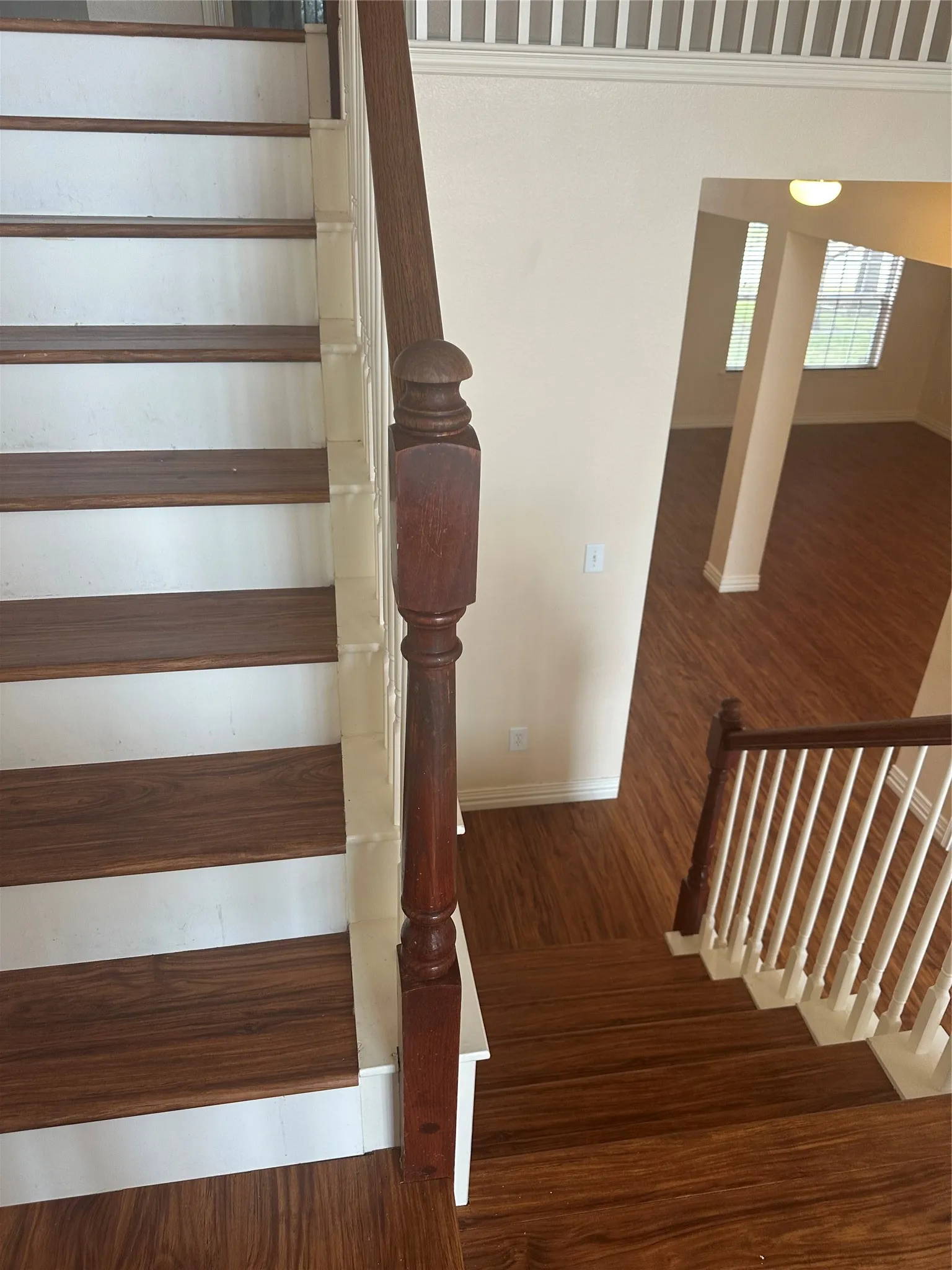 Single Family Residence For Rent in Dallas County , 2708 Cumberland Trail, Balch Springs, Texas 75181, 5 Bedroom, 4 Bathroom, 2 Garage spaces, 2,788 Sqft, built in 2005, mls#21397200, Real Estate Agent in Balch Springs, Homes For Rent in Dallas county, Homes For Rent in Balch Springs, Realtor in Balch Springs Texas, Real Estate Brokerage Independent Realty Texas, Luminita Cordes Realtor